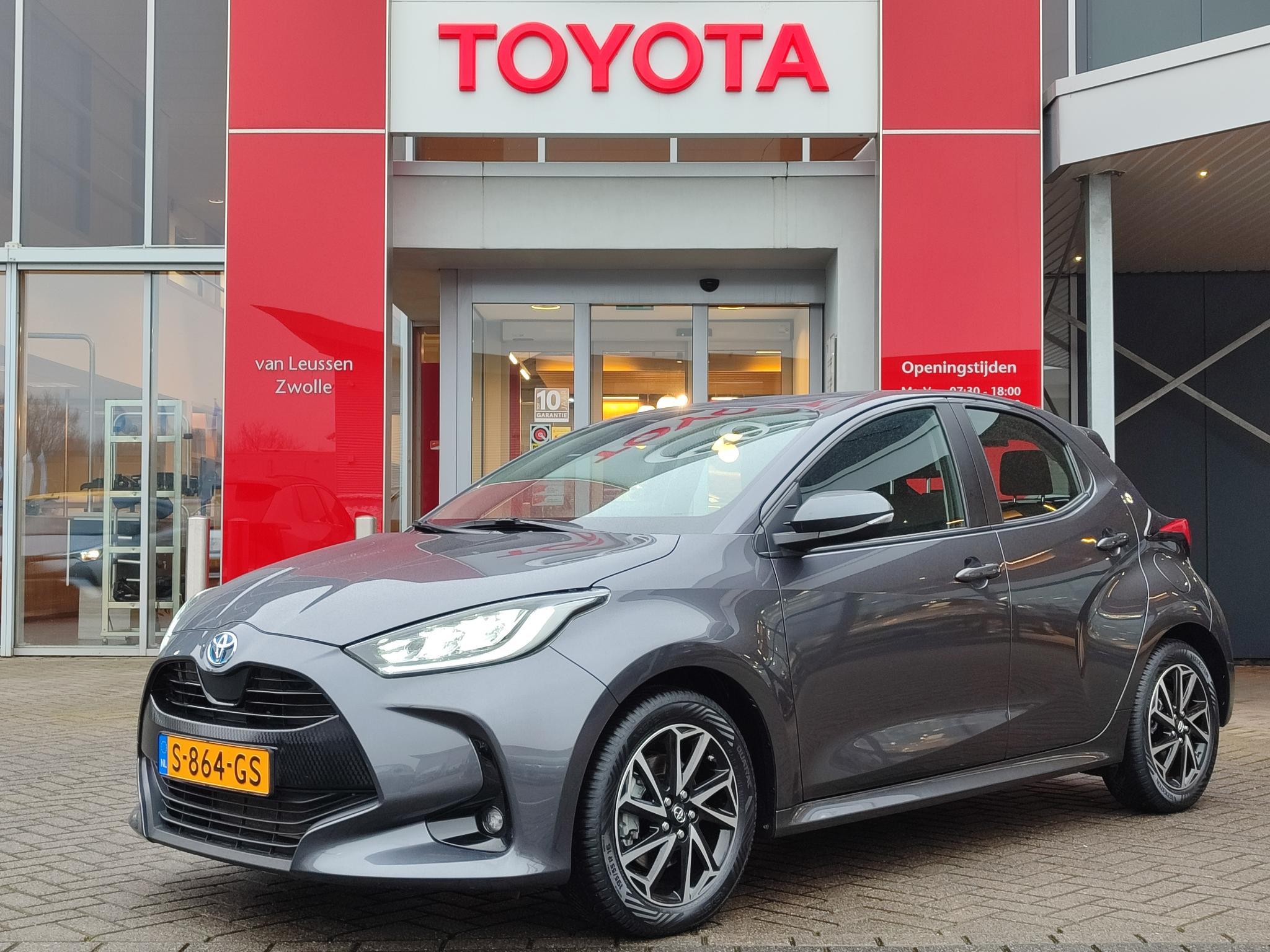 Toyota Yaris 1.5 HYBRID DYNAMIC 4S-BANDEN KEYLESS LED 16' LM-VELGEN CAMERA APPLE/ANDROID CLIMA AD-CRUISE BLUETOOTH NL-AUTO