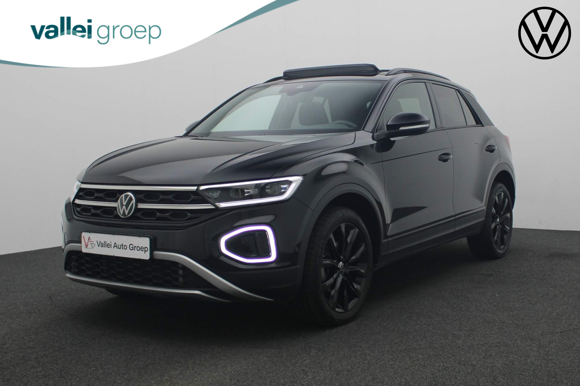 Volkswagen T-Roc 1.5 TSI 150PK DSG Style | Pano | Keyless | Camera | Black Style | Navi | 18 inch | LED plus