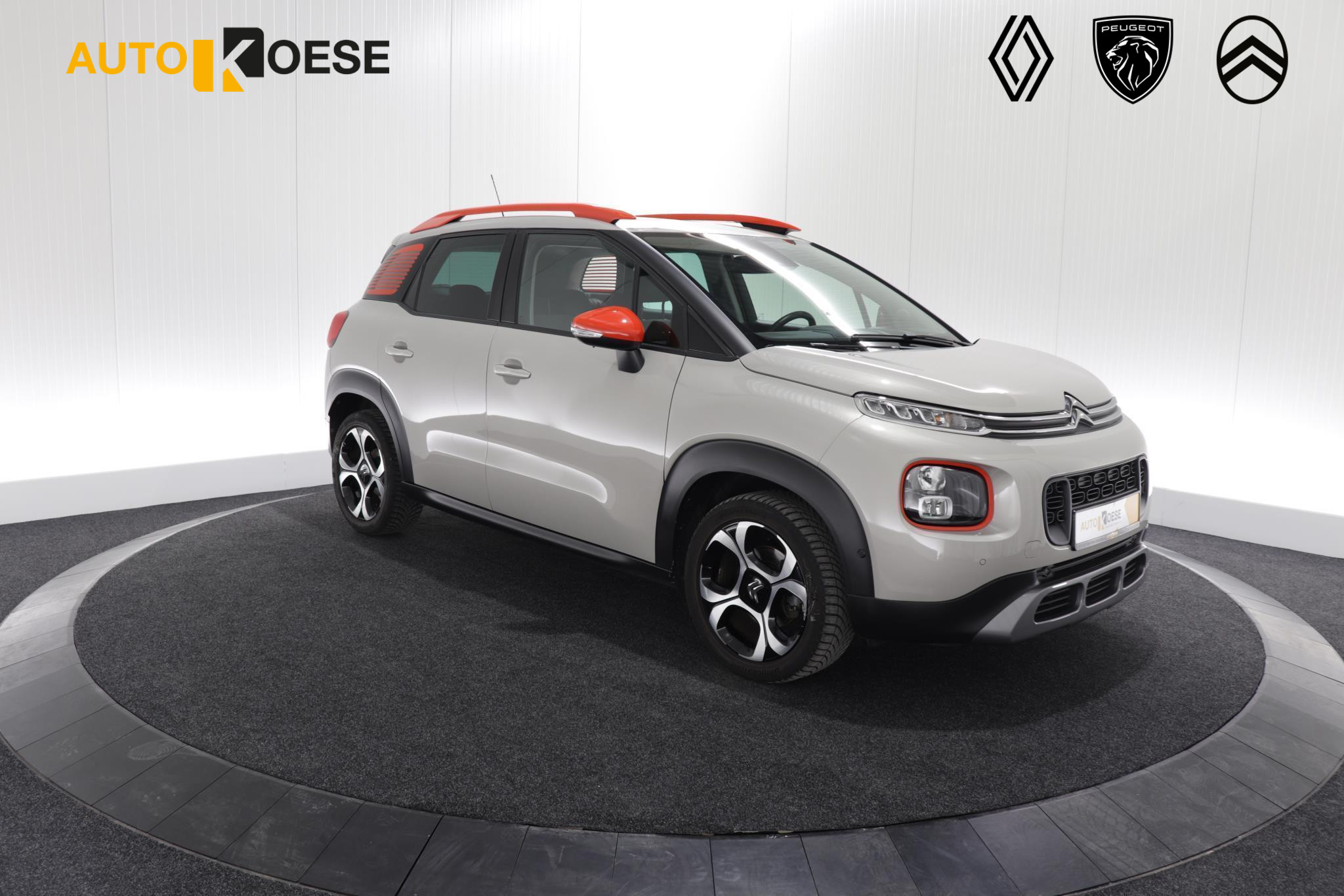 Citroën C3 Aircross PureTech 110 S&S Shine | Camera | Dodehoekdetectie | Panoramadak | Apple Carplay | HIFI Audio | Head-Up Display