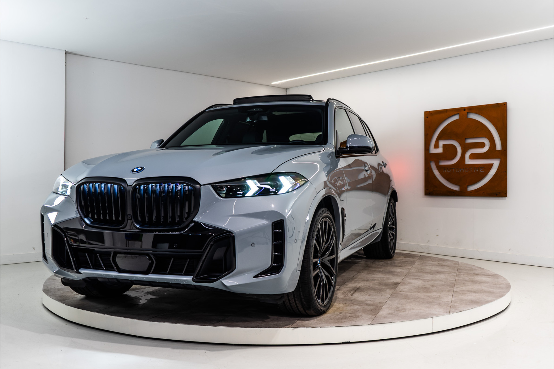 BMW X5 xDrive50e M-Sport Pro 489PK | Laser | Pano | Glow | Trekhaak | Harman/Kardon | VOL! Fabrieksgarantie