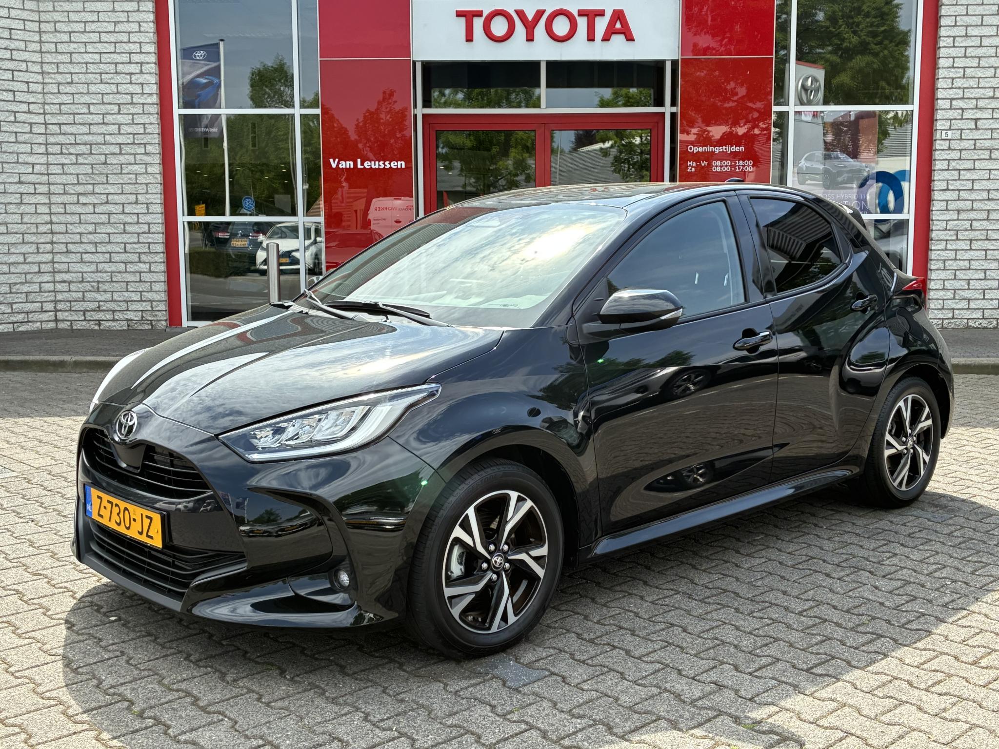 Toyota Yaris Hybrid 115 FIRST EDITION FACELIFT NAVI KEYLESS CLIMA AD-CRUISE 16" LM-VELGEN CAMERA APPLE/ANDROID NL-AUTO