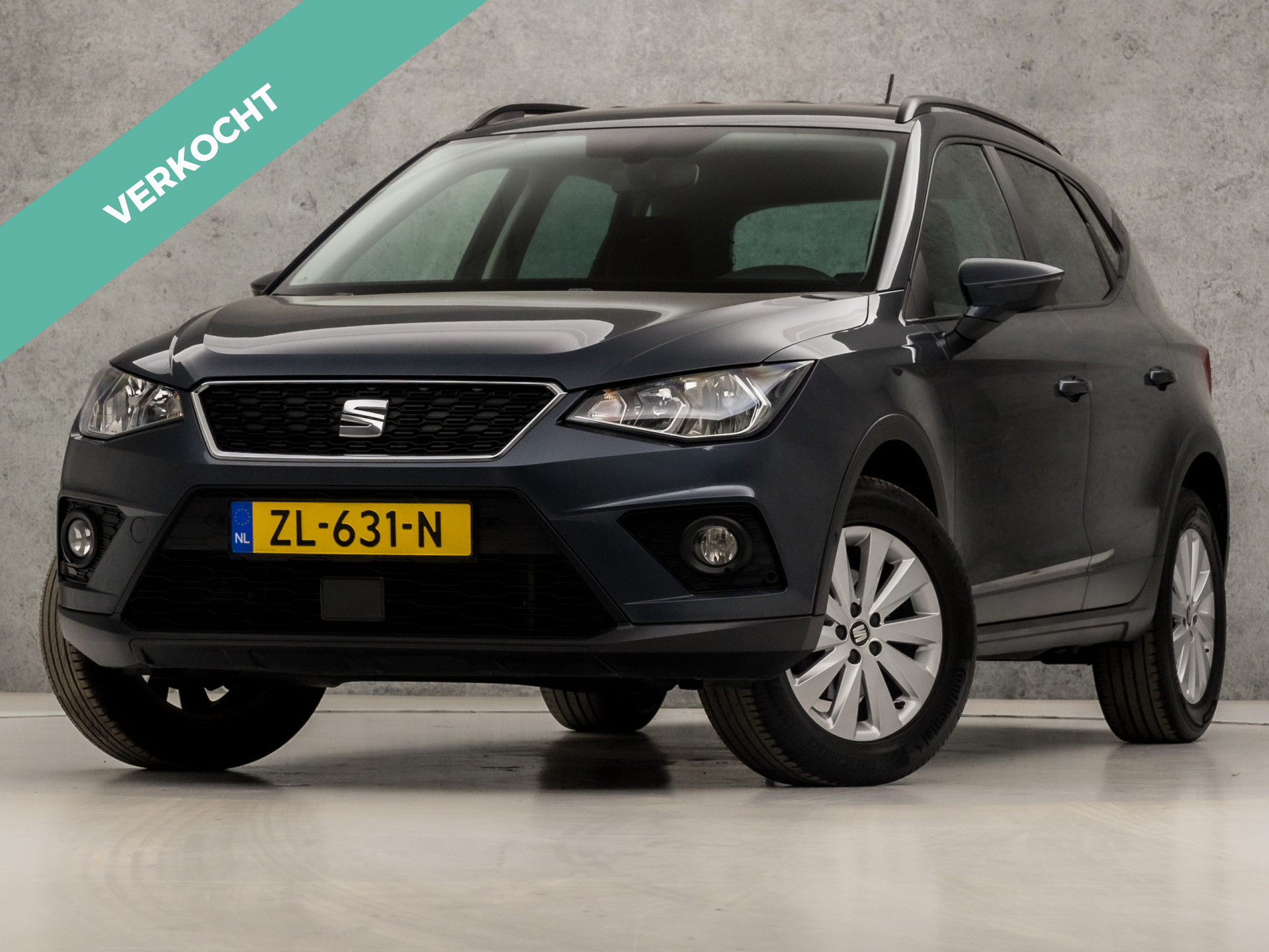 SEAT Arona 1.0 TSI Sport Beats (APPLE CARPLAY, GROOT NAVI, CAMERA, BEATS AUDIO, ADAPTIVE CRUISE, GETINT GLAS, SPORTSTOELEN, PARKEERSENSOREN, KEYLESS, NIEUWSTAAT)