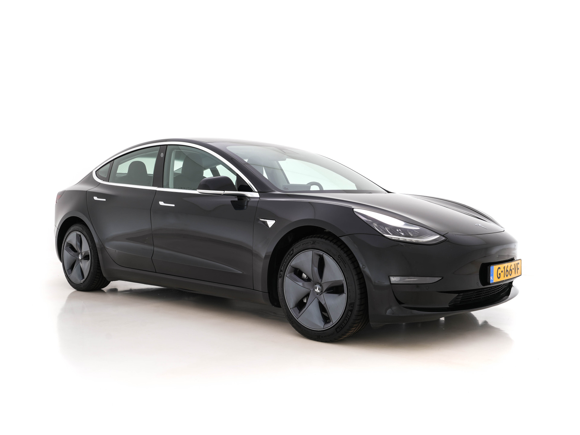 Tesla Model 3 Long Range AWD 75 kWh [ 3-Fase ] (INCL-BTW) Aut. *PANO | AUTO-PILOT | NAPPA-LEATHER | KEYLESS | FULL-LED | MEMORY-PACK | SURROUND-VIEW | DAB | APP-CONNECT | DIGI-COCKPIT | LANE-ASSIST | TOWBAR | COMFORT-SEATS | 18"ALU*