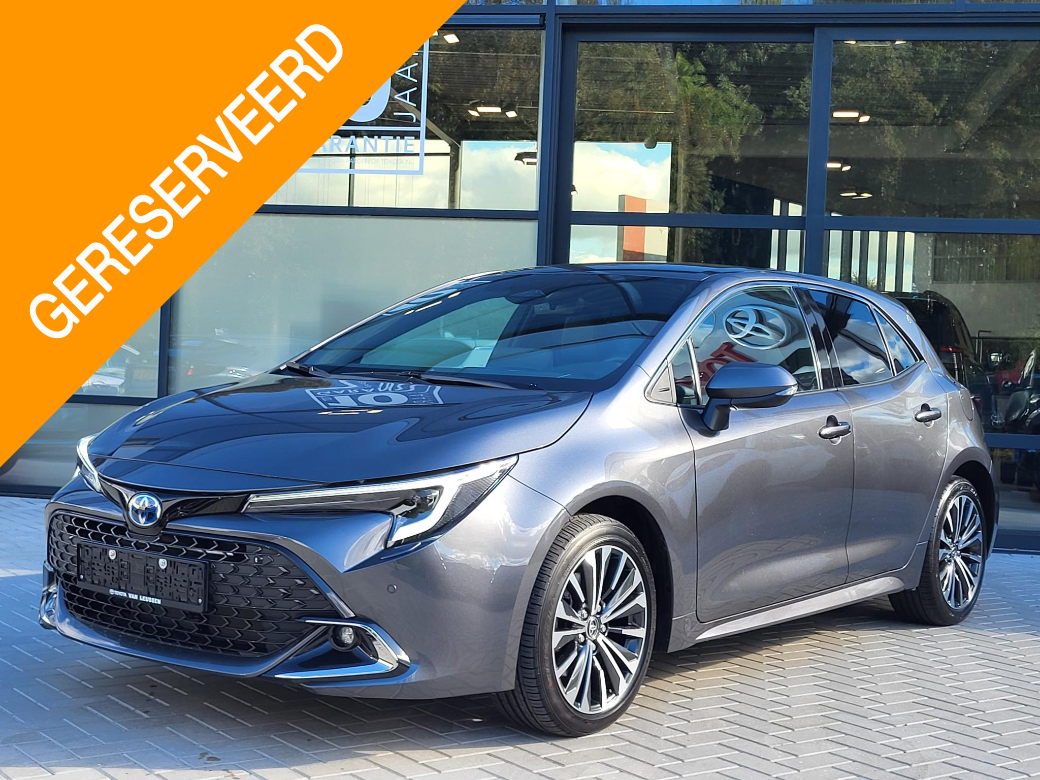 Toyota Corolla 2.0 High Power Hybrid Style NAVI STOEL/STUURVERW DODEHOEKDETECTIE 17' LM-VELGEN KEYLESS PARK-SENSOREN BLUETOOTH APPLE/ANDROID