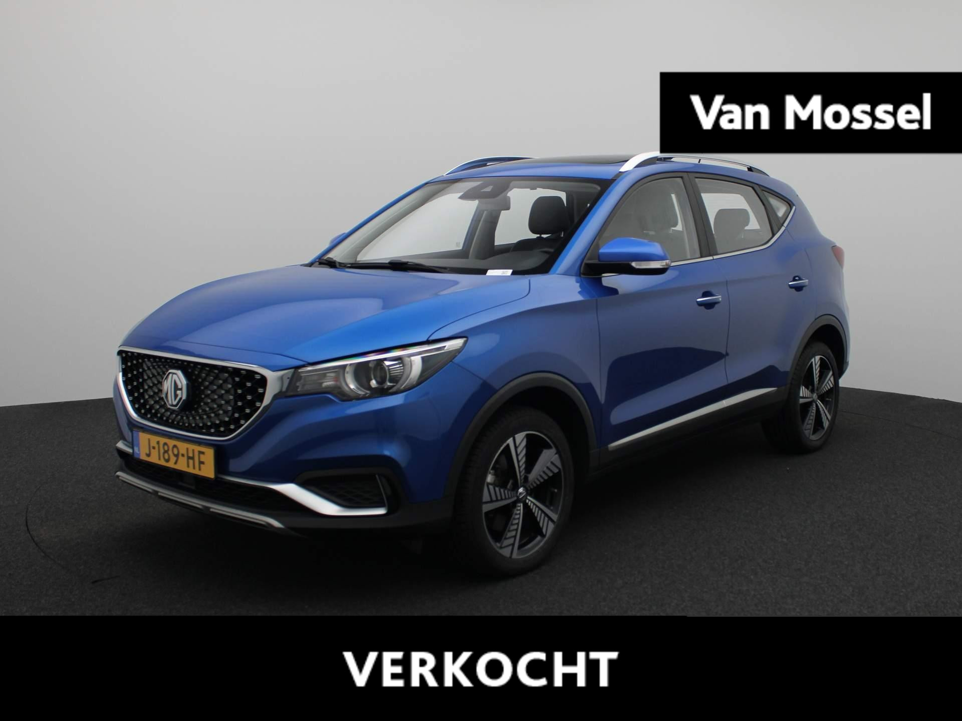 MG ZS-EV Luxury 45 kWh | Leder | Panorama dak | Achteruitrijcamera | Parkeersensoren | Stoelverwarming |