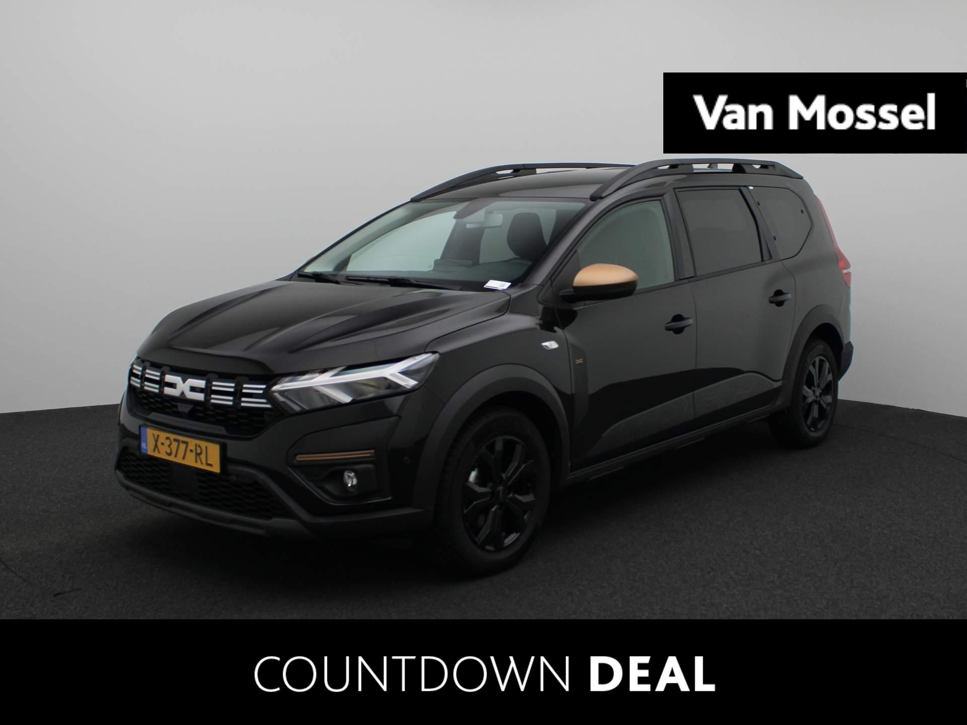 Dacia Jogger TCe 110 Extreme 7p. | Climate Control | Navigatie met Apple CarPlay & Android Auto | Lichmetalen velgen | Parkeersensoren met achteruitrijcamera | Haaievinantenne in zwart |