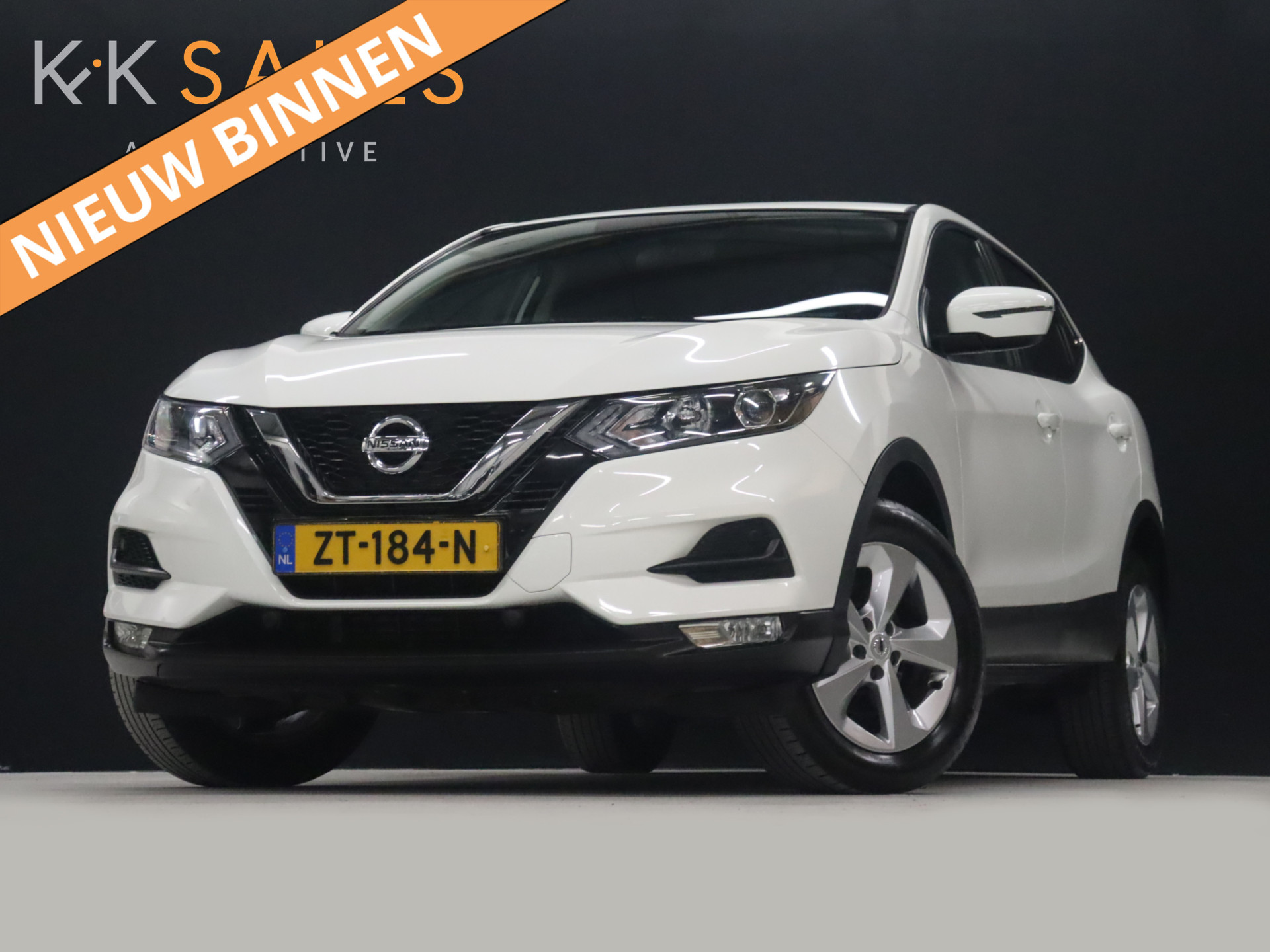 Nissan QASHQAI 1.3 DIG-T Tekna + 160 PK [CAMERA, TREKHAAK, NAVIGATIE, CRUISE CONTROL, CLIMATE CONTROL, NIEUWSTAAT]