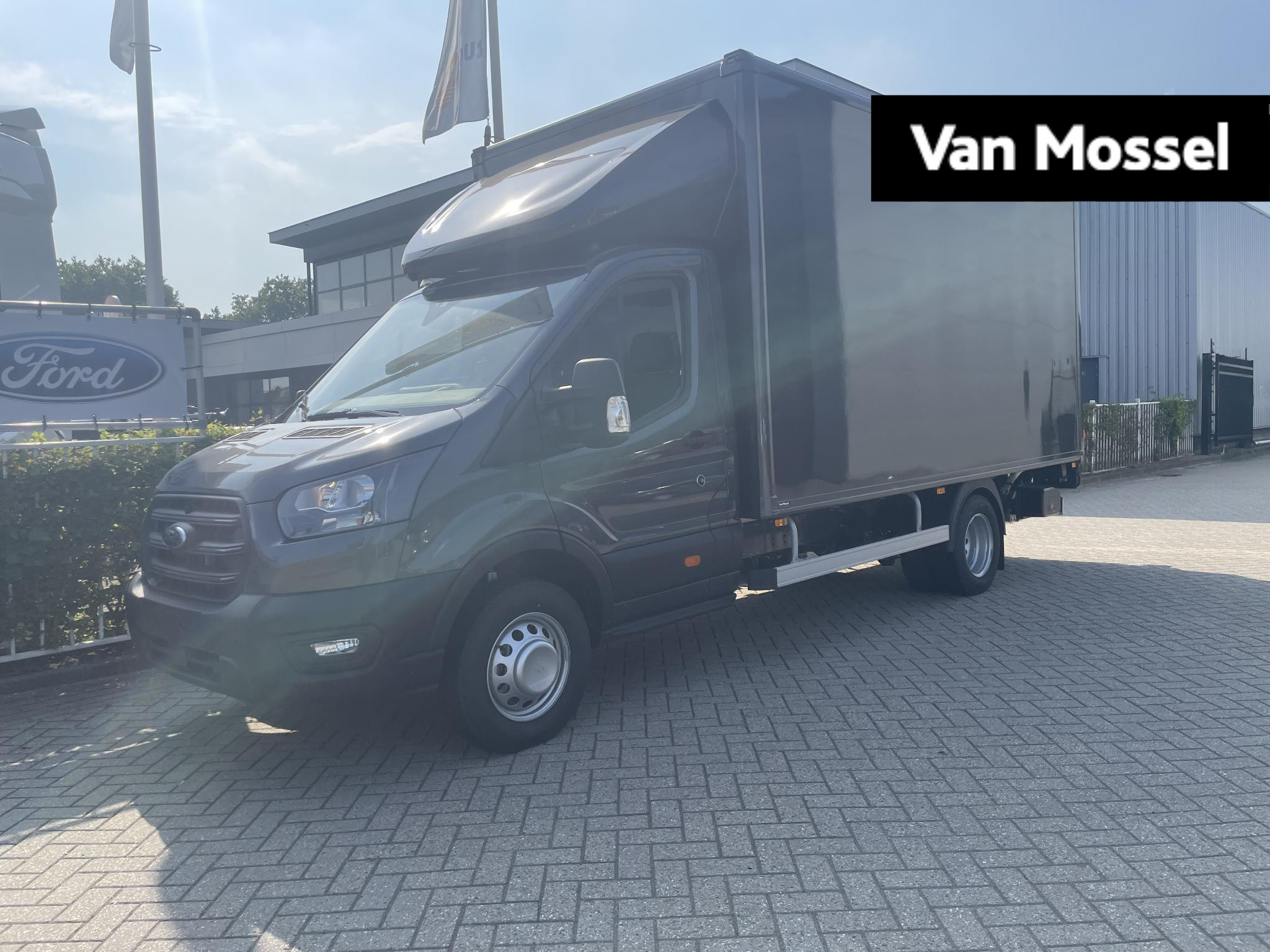 Ford Transit TREND Bakwagen Bakwagen | 500 TREND | VOORRAAD! | Heavy Duty | Euro VI | Lengte 4 | dubbel lucht | 3500kg GVW | B rijbewijs