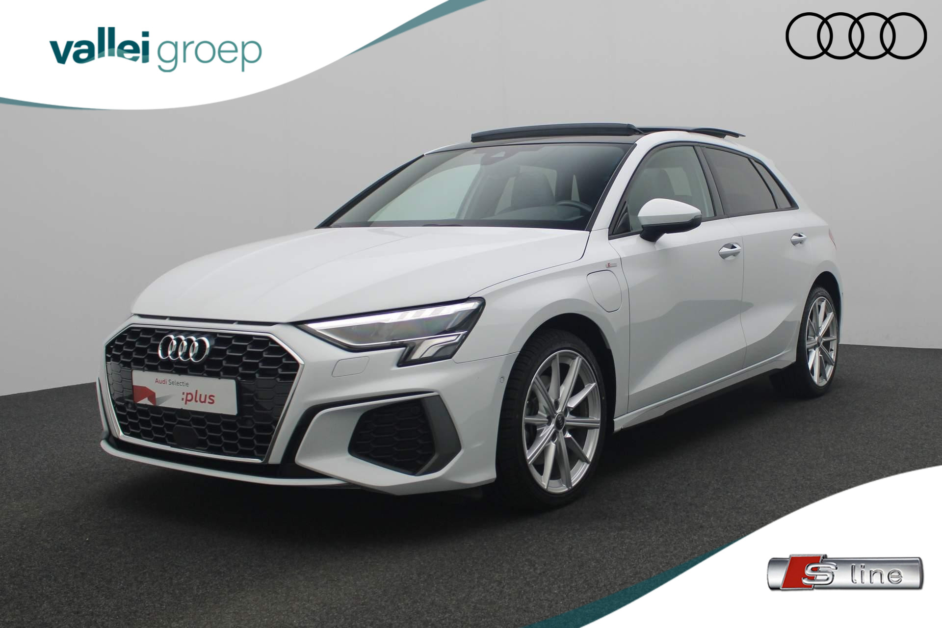 Audi A3 Sportback 40 TFSI e 204PK S-tronic S-Edition | Pano | Leder/alcantara | Stoelverwarming | Camera | Navi | Apple Carplay / Android Auto