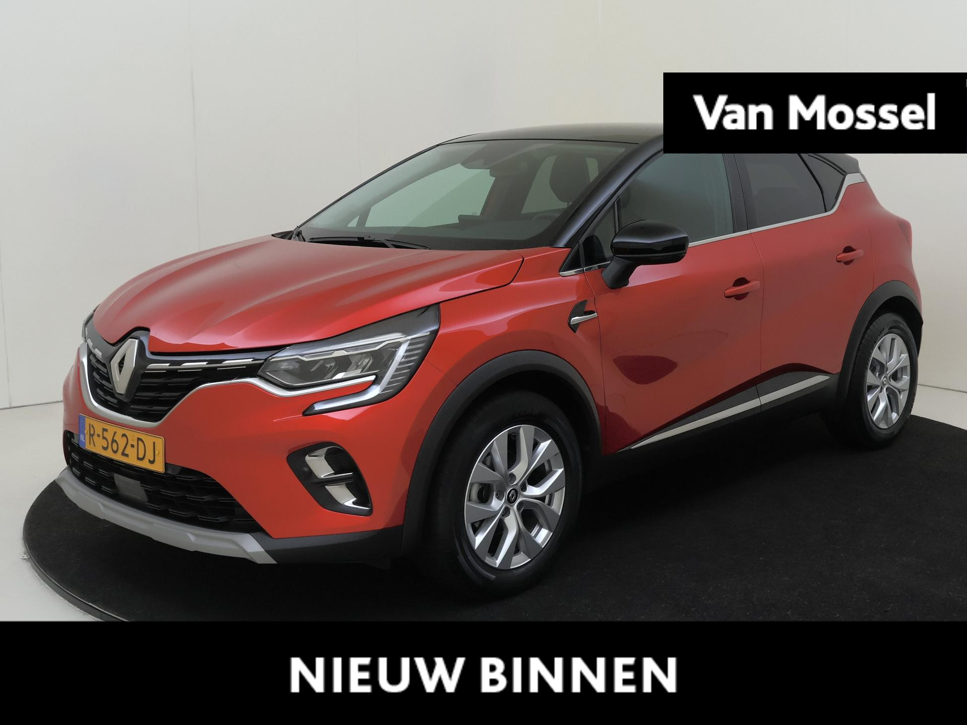 Renault Captur 1.3 TCe 140PK Intens | Trekhaak | Navigatie 9,3" | Achteruitrijcamera | Climate Control | Carplay | LED Koplampen