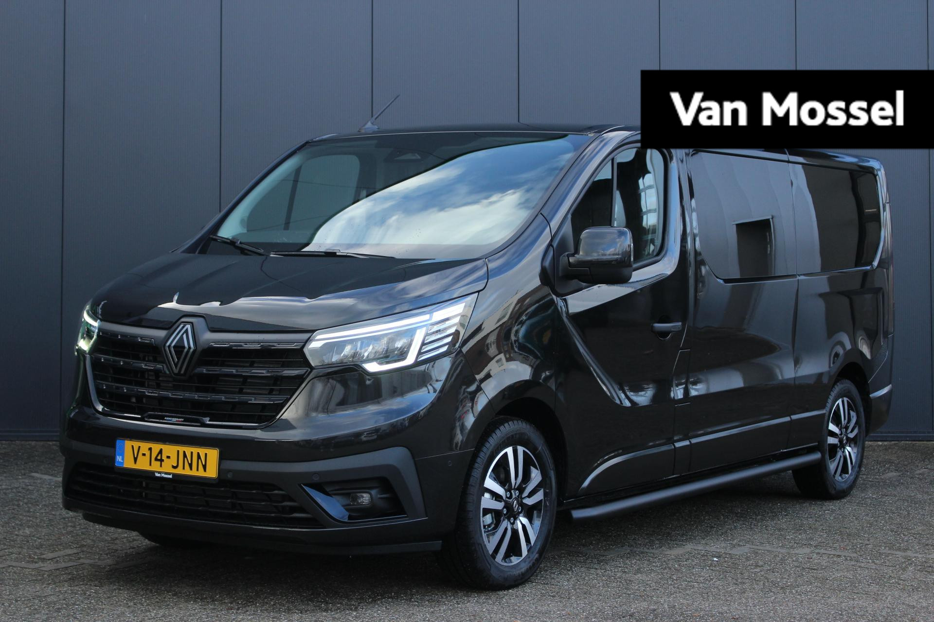 Renault Trafic 2.0 Blue dC1 150Pk EDC T30 L2H1 Extra Anniversary Edition | Navigatie | Apple & Android Carplay | Climate Control | Parkeersensoren & Camera | Betimmering | Trekhaak | Stoelverwarming |