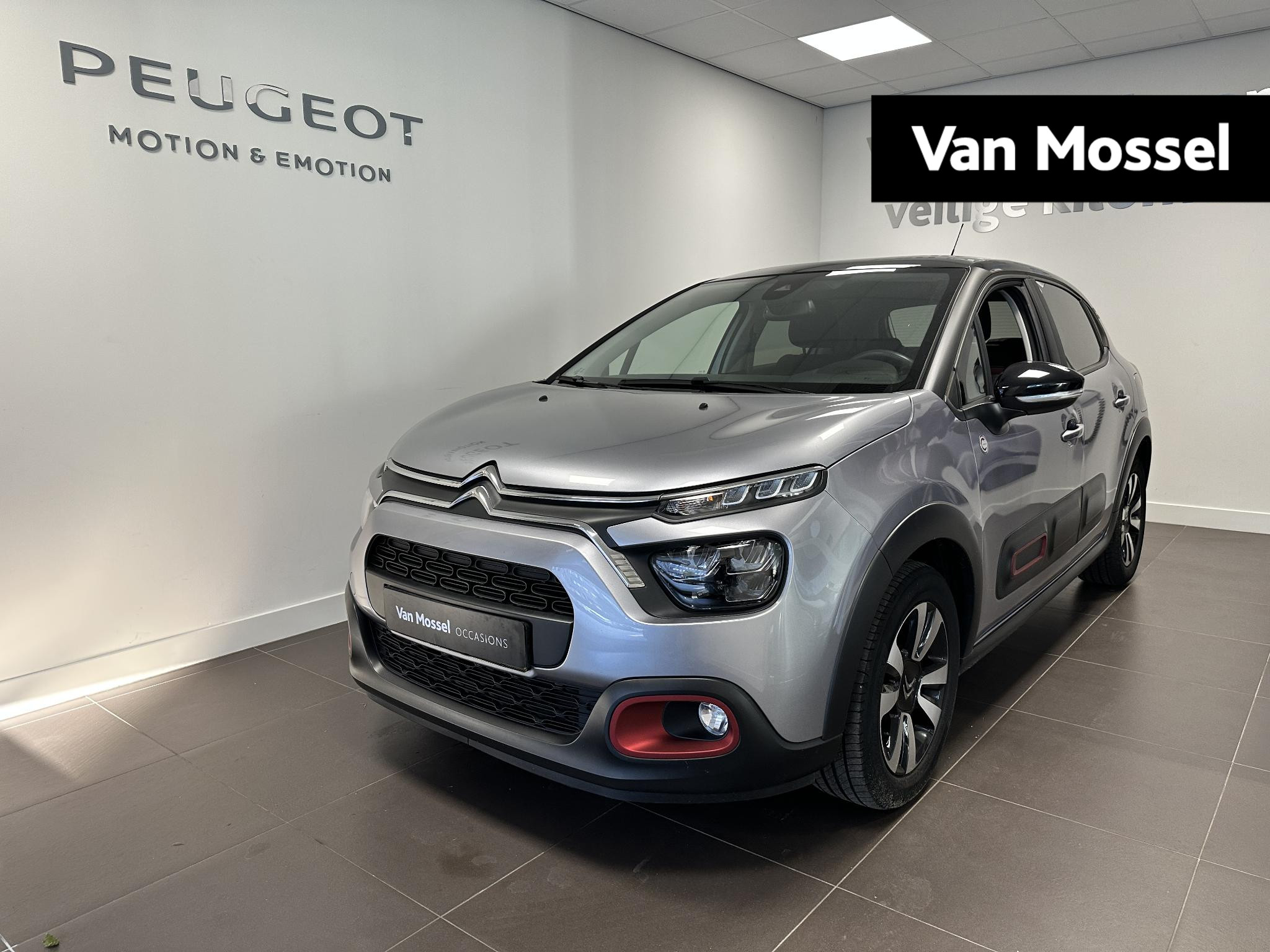 Citroën C3 1.2 PureTech C-Series | Navigatie | Climate control | Parkeersensoren | Lichtmetalen velgen