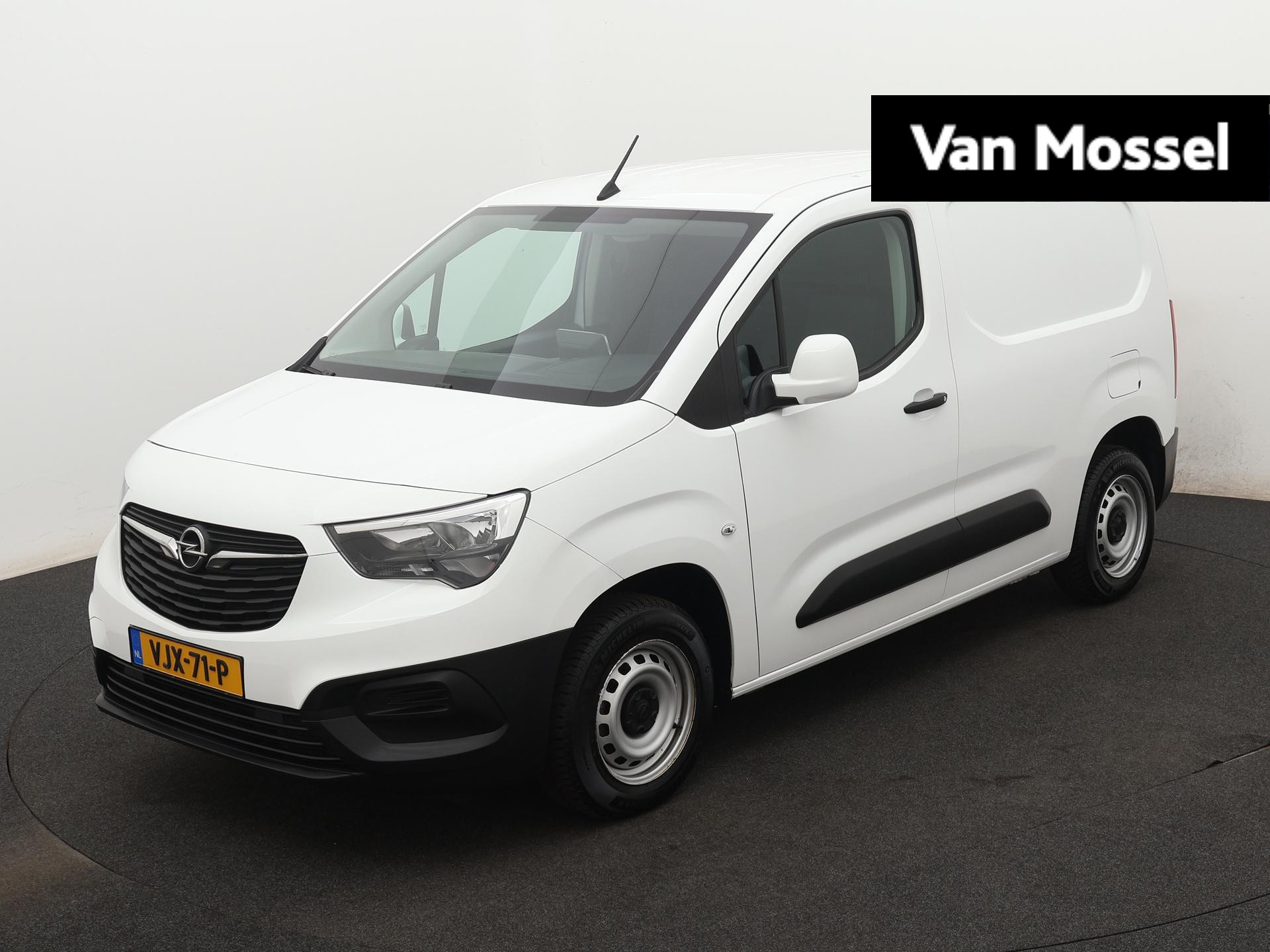 Opel Combo 1.5D L1H1 Edition | Navigatie | Parkeersensoren | Houten laadvloer