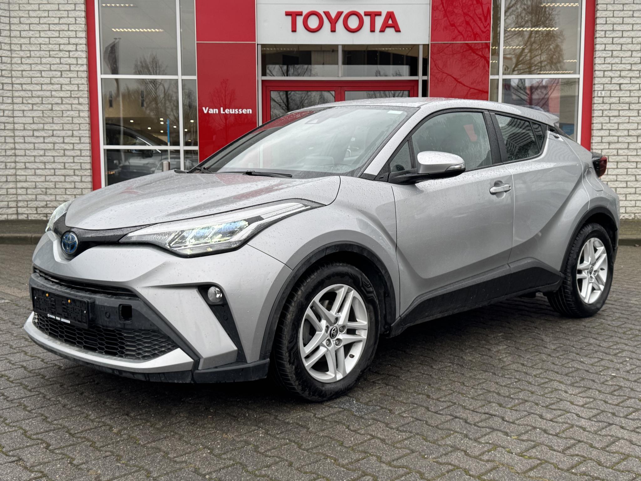 Toyota C-HR 1.8 HYBRID ACTIVE LM-VELGEN NAVI PARKCAMERA PARKSENSOREN APPLE/ANDROID STOELVERW