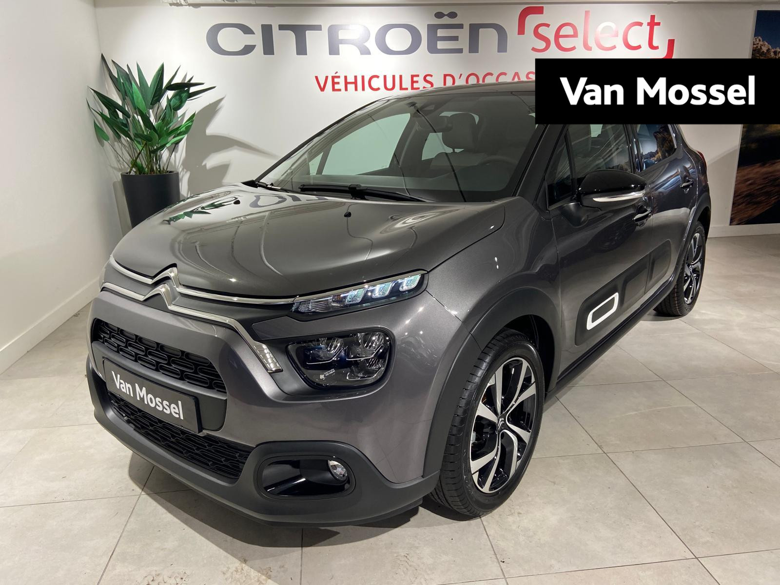 Citroën C3 1.2 PureTech Max UNIEKE KM STAND | Navi | stoelverwarming | camera