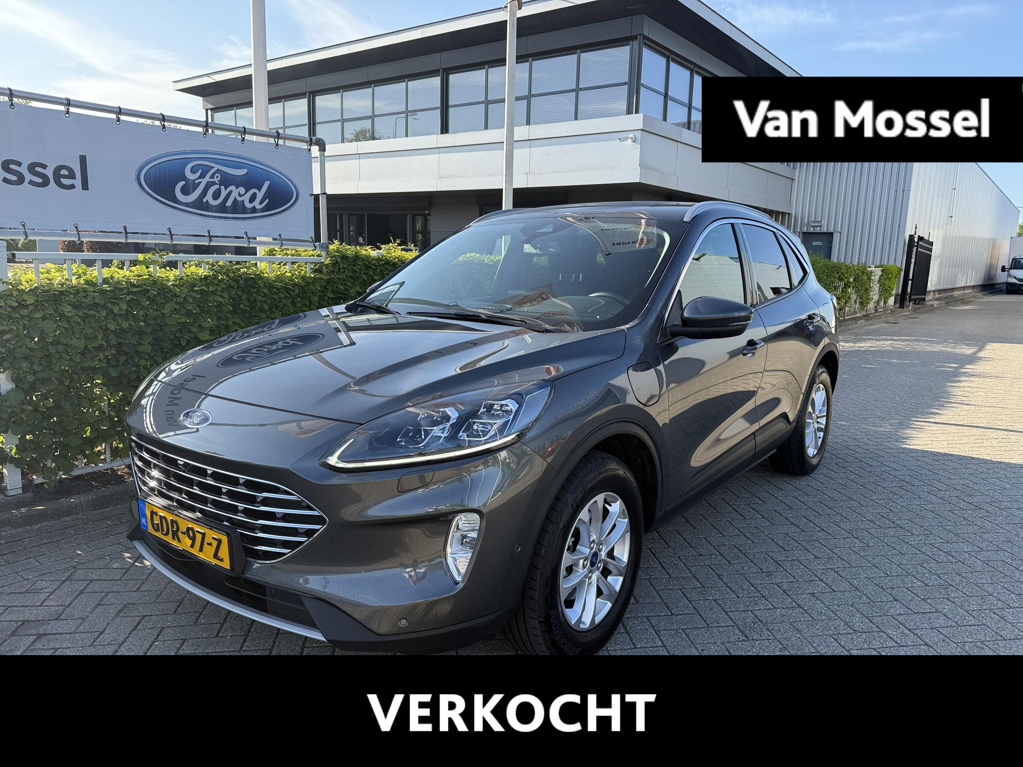 Ford Kuga 2.5 PHEV Titanium Aut. | Winterpack | Driver assistance Pack | Navigatie | Cruise | Apple Carplay/Android Auto | DAB |