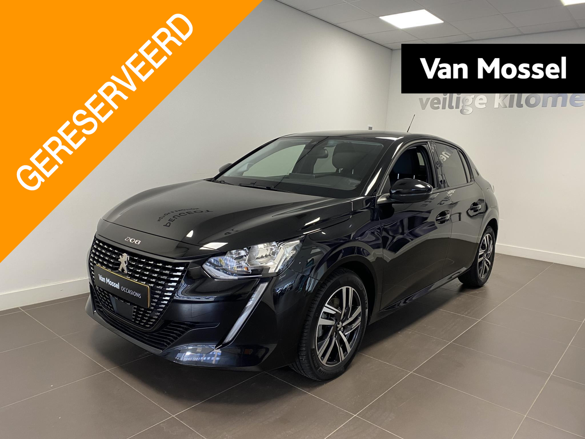 Peugeot 208 1.2 PureTech Allure | Stoelverwarming | Climate control | Apple Carplay/Android Auto | Parkeersensoren