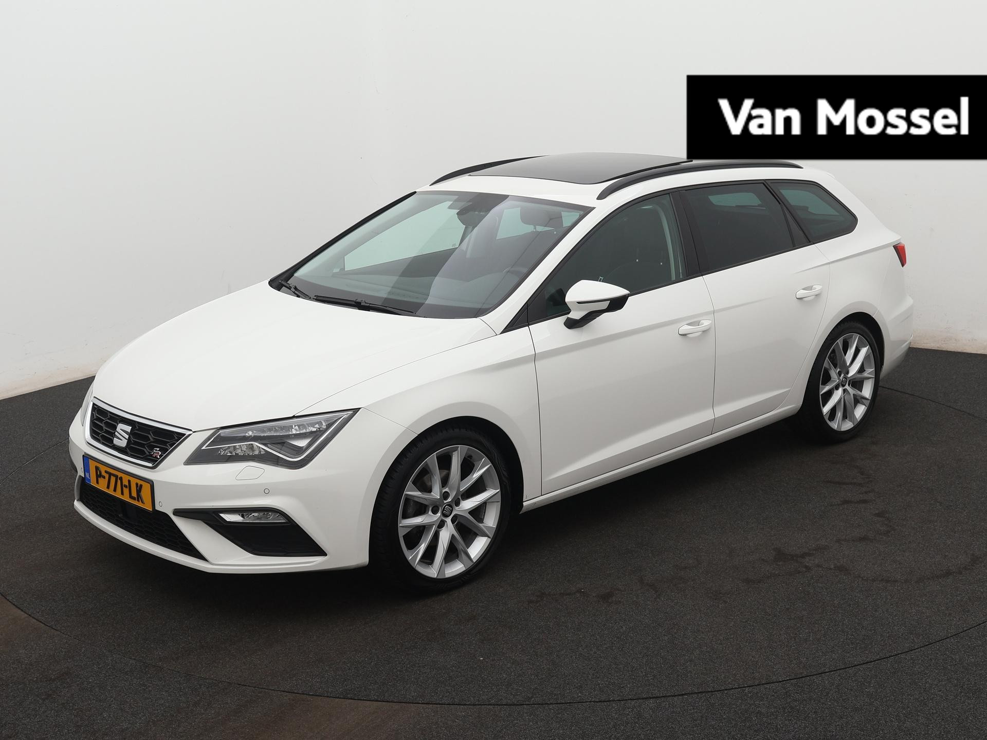 SEAT Leon ST 1.5 TSI FR Business Intense | TREKHAAK | PANORAMADAK | STOELVERWARMING | DIGITAAL DASHBOARD |