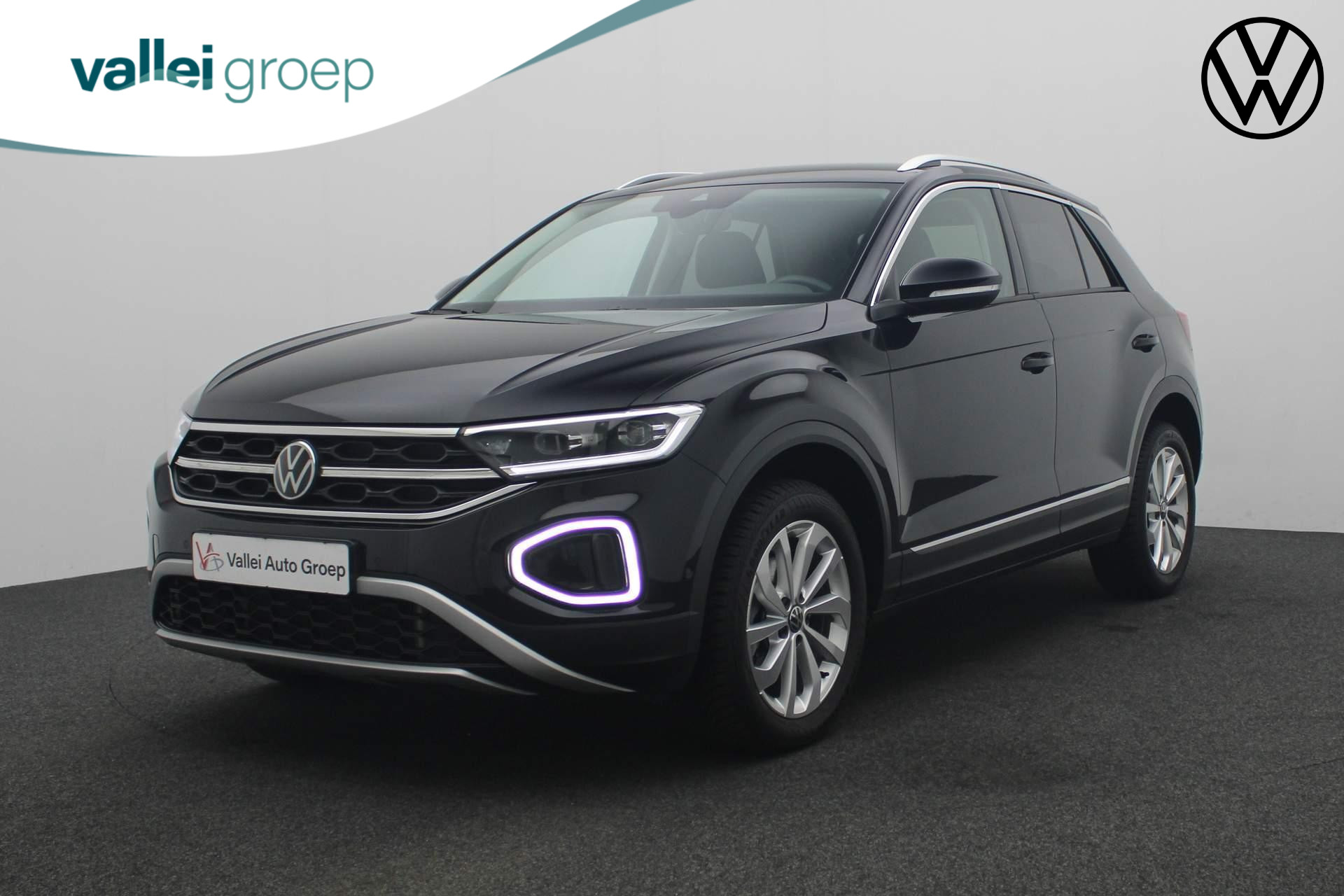 Volkswagen T-Roc 1.5 TSI 150PK DSG Style | Trekhaak | Navi | Full LED | Parkeersensoren voor/achter | 17 inch | ACC