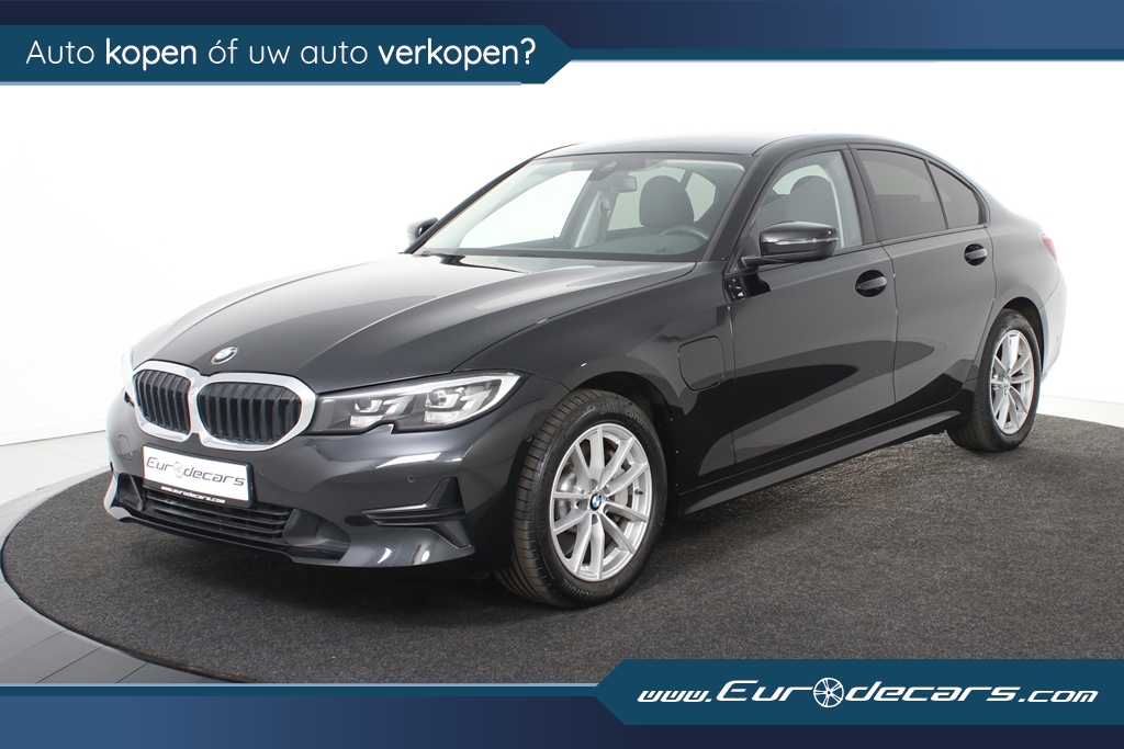 BMW 3 Serie 330e*1ste Eigenaar*Leer*Navigatie*Parkassist*Carplay