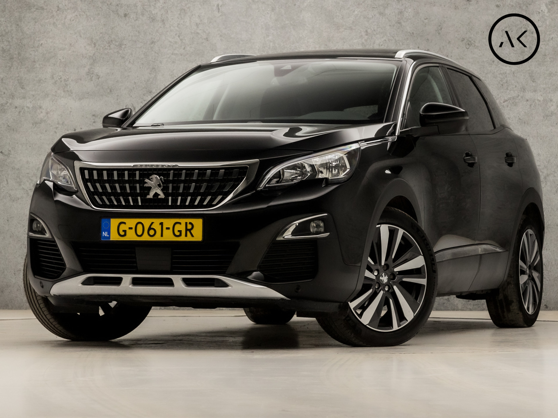 Peugeot 3008 1.2 PureTech Allure Sport Automaat (PANORAMADAK, GROOT NAVI, LEDER, SPORTSTOELEN, FOCAL AUDIO, GETINT GLAS, TREKHAAK, PARKEERSENSOREN, NIEUWSTAAT)