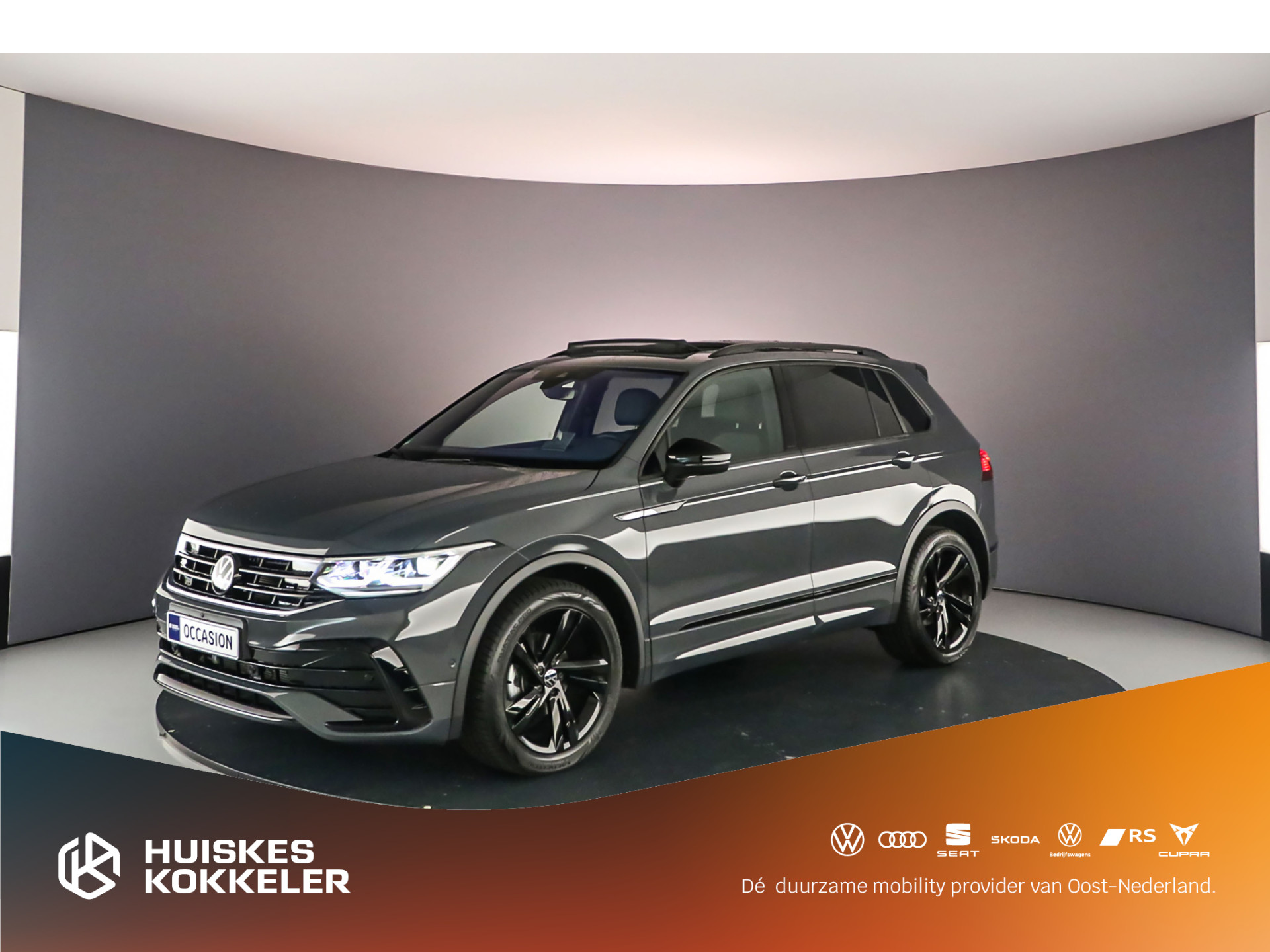 Volkswagen Tiguan R-Line Business+ 1.5 TSI 150pk DSG Automaat Trekhaak, Panoramadak, Elektrische achterklep, 360 camera, Adaptive cruise control, Achteruitrijcamera, Navigatie, LED matrix koplampen, Parkeersensoren, Stuurwiel verwarmd