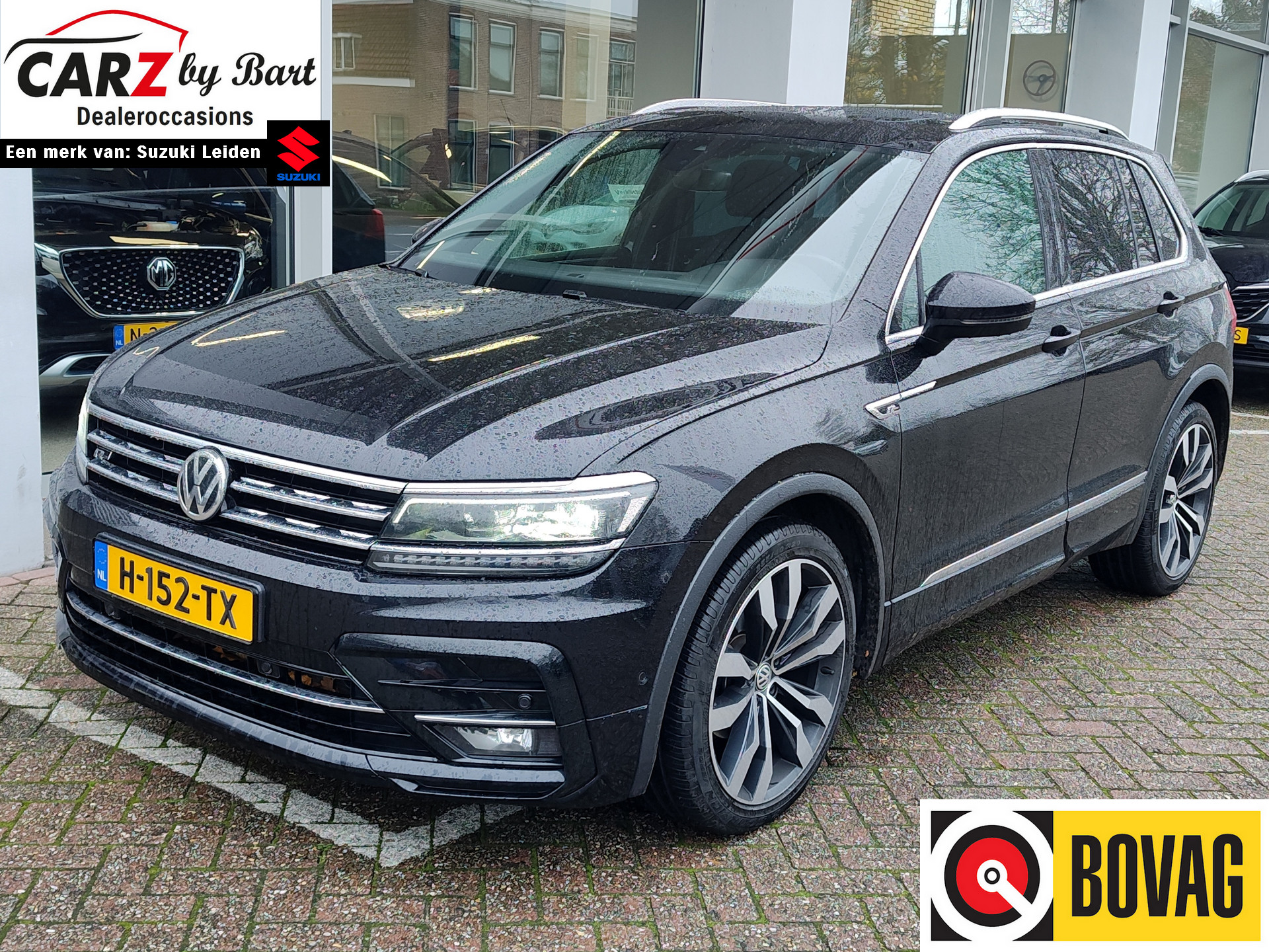 Volkswagen Tiguan 1.5 TSI ACT HIGHLINE BUSINESS R DSG Open dak | Leder | Trekhaak | Stoelverwarming