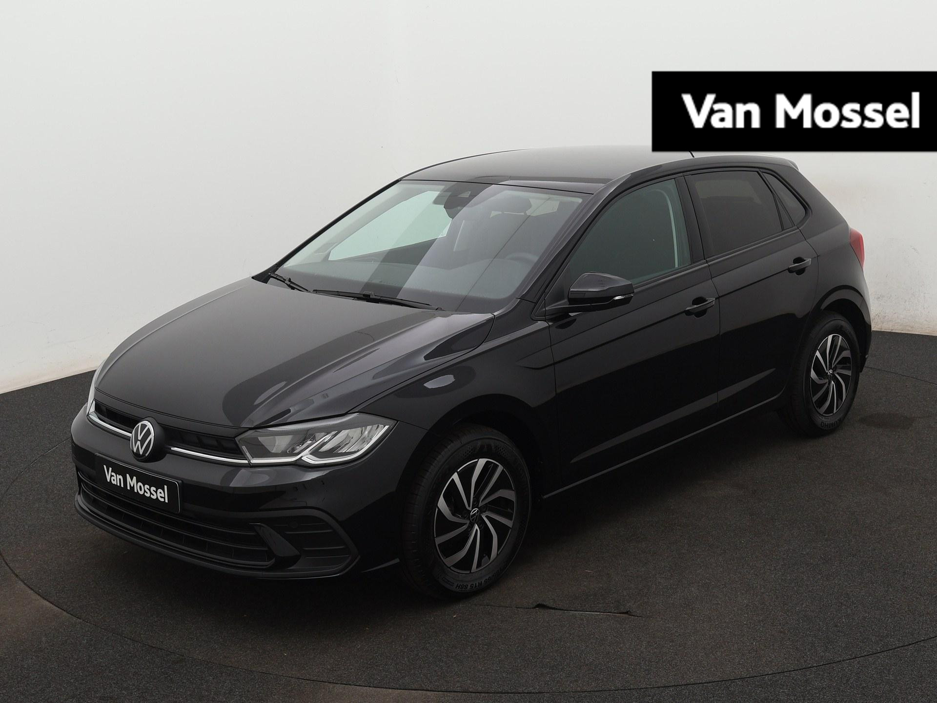 Volkswagen Polo 1.0 TSI Life Edition | Private Lease vanaf €329,-* | Navigatie |  Digital Cockpit |  Parkeersensoren achter | Achteruitrijcamera | Getint glas | App-Connect |