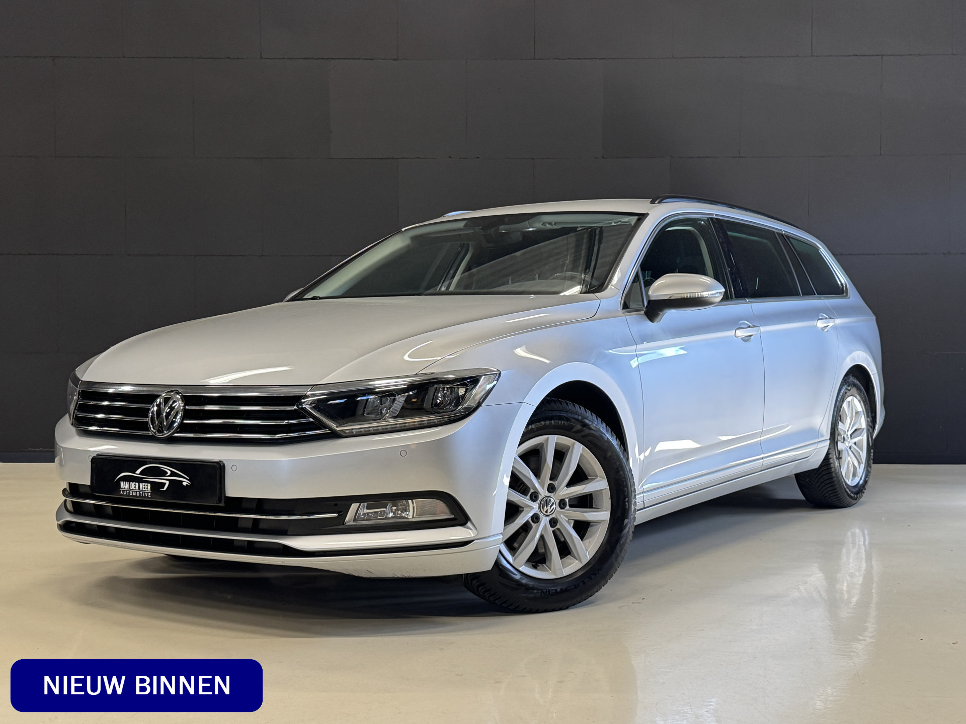 Volkswagen Passat Variant 1.5 TSI Comfortline 150PK Automaat | Trekhaak | Adaptive cruise | Navi | Carplay | ErgoComfort stoel