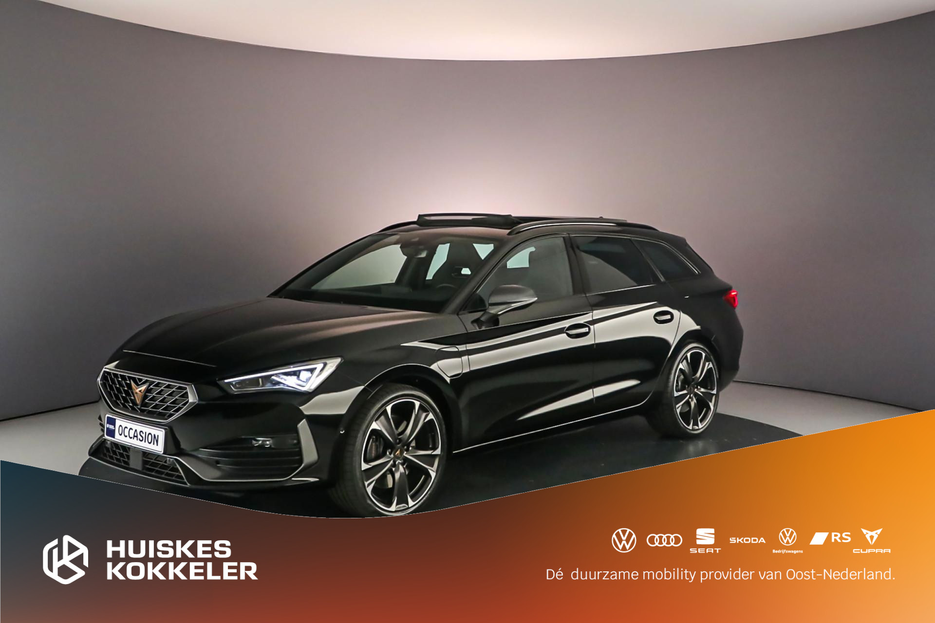 CUPRA Leon Sportstourer VZ Performance Limited 1.4 TSI e-Hybrid 245pk DSG Automaat Panoramadak, Adaptive cruise control, Elektrische achterklep, Navigatie, Achteruitrijcamera, Stoelverwarming, LED verlichting, Stuurwiel verwarmd, Parkeersensoren