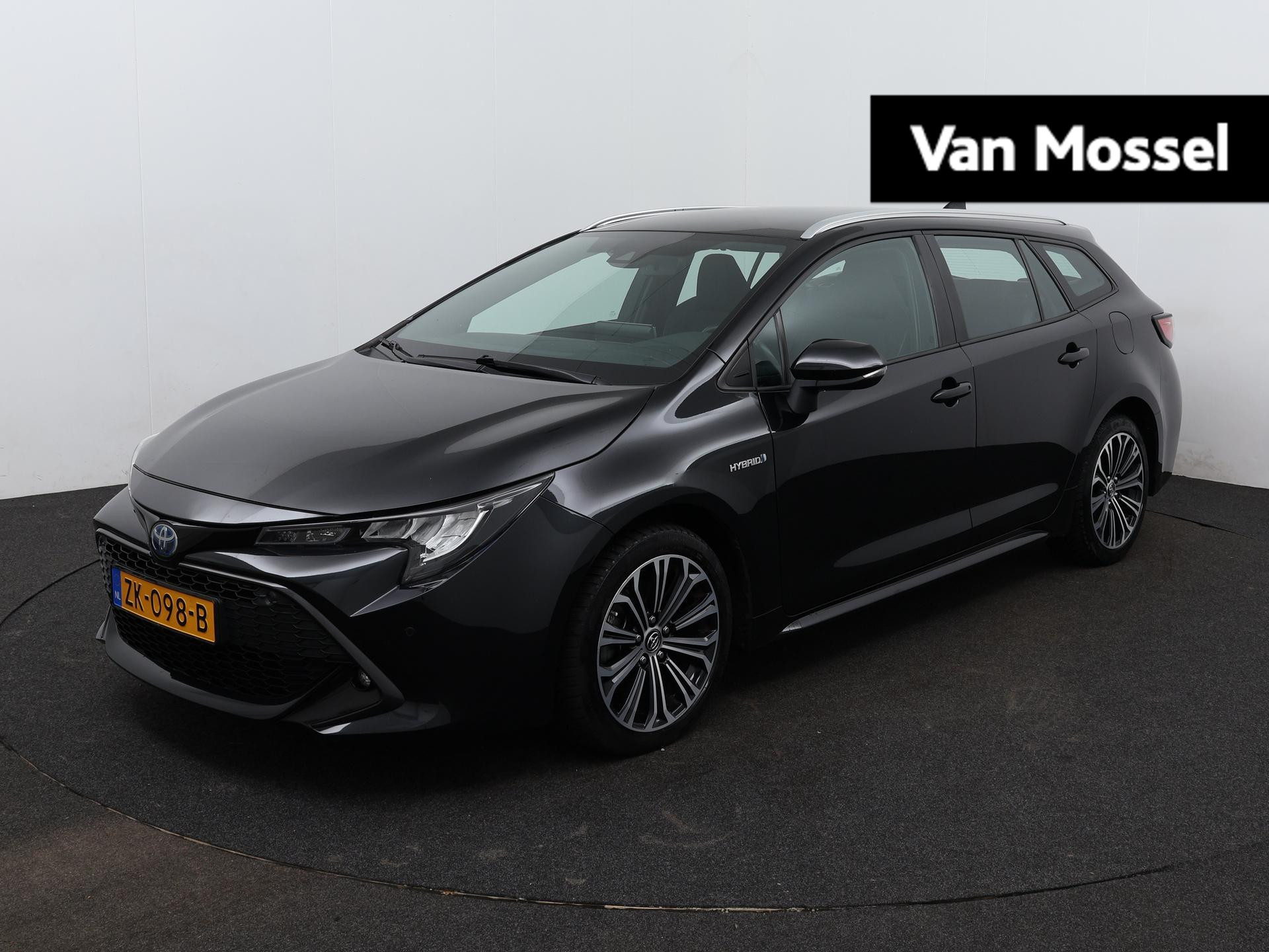 Toyota Corolla Touring Sports 2.0 Hybrid First Edition | Automaat | Achteruitrijcamera | Navigatie | Climate Control | Adaptive Cruise Control | LED