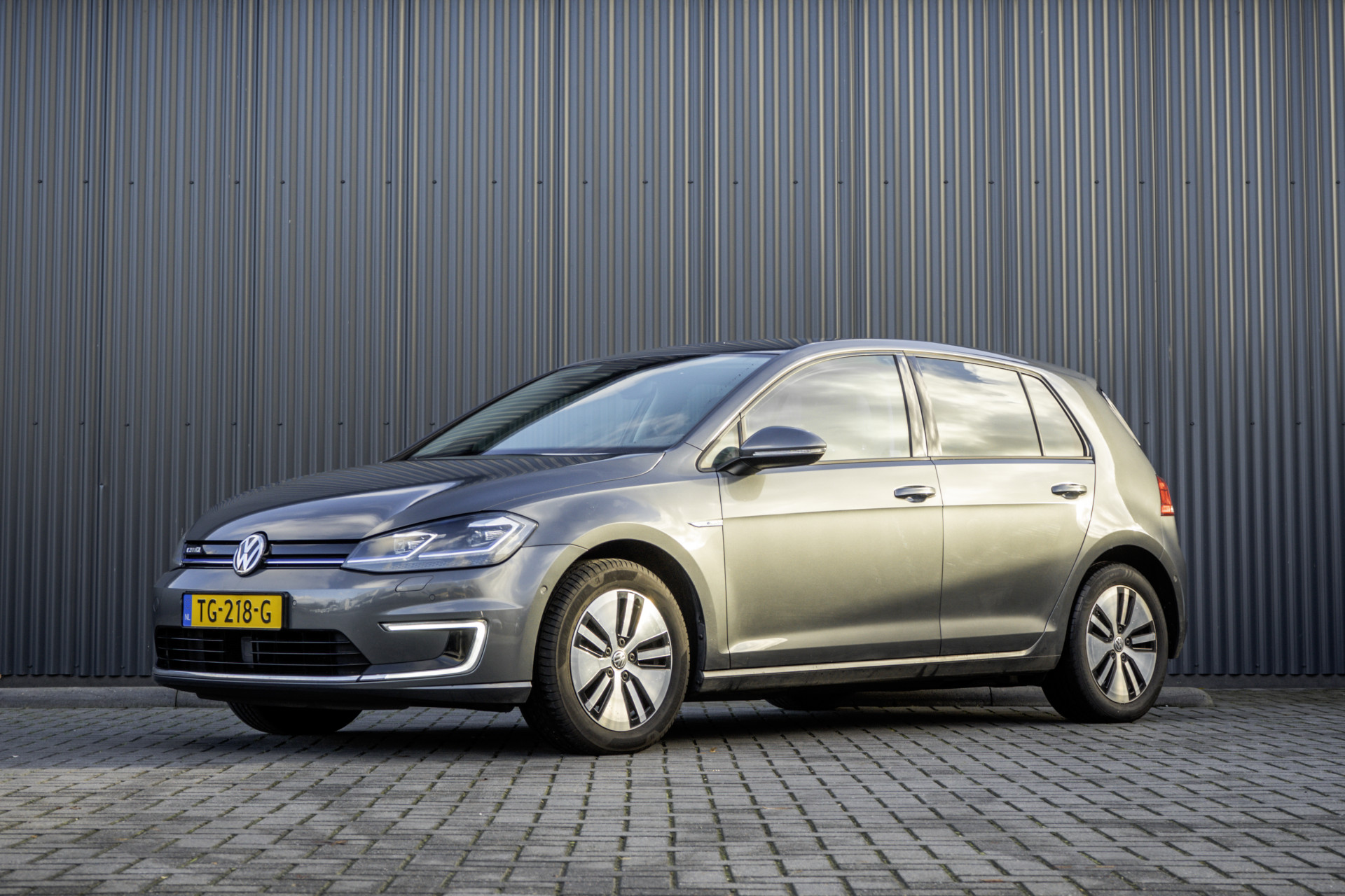 Volkswagen e-Golf 136 PK | Adaptive Cruise | Climate | Carplay | LED