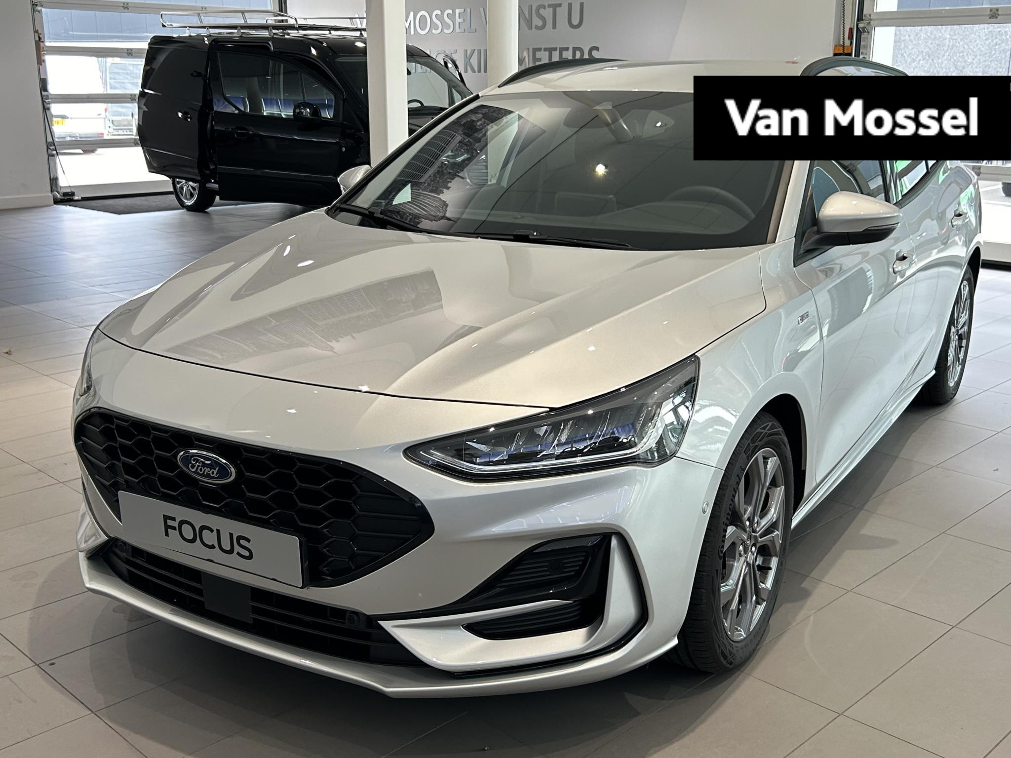 Ford Focus Wagon 1.0 EcoBoost Hybrid ST Line Style | Winterpakket | Privacy Glass | Camera |