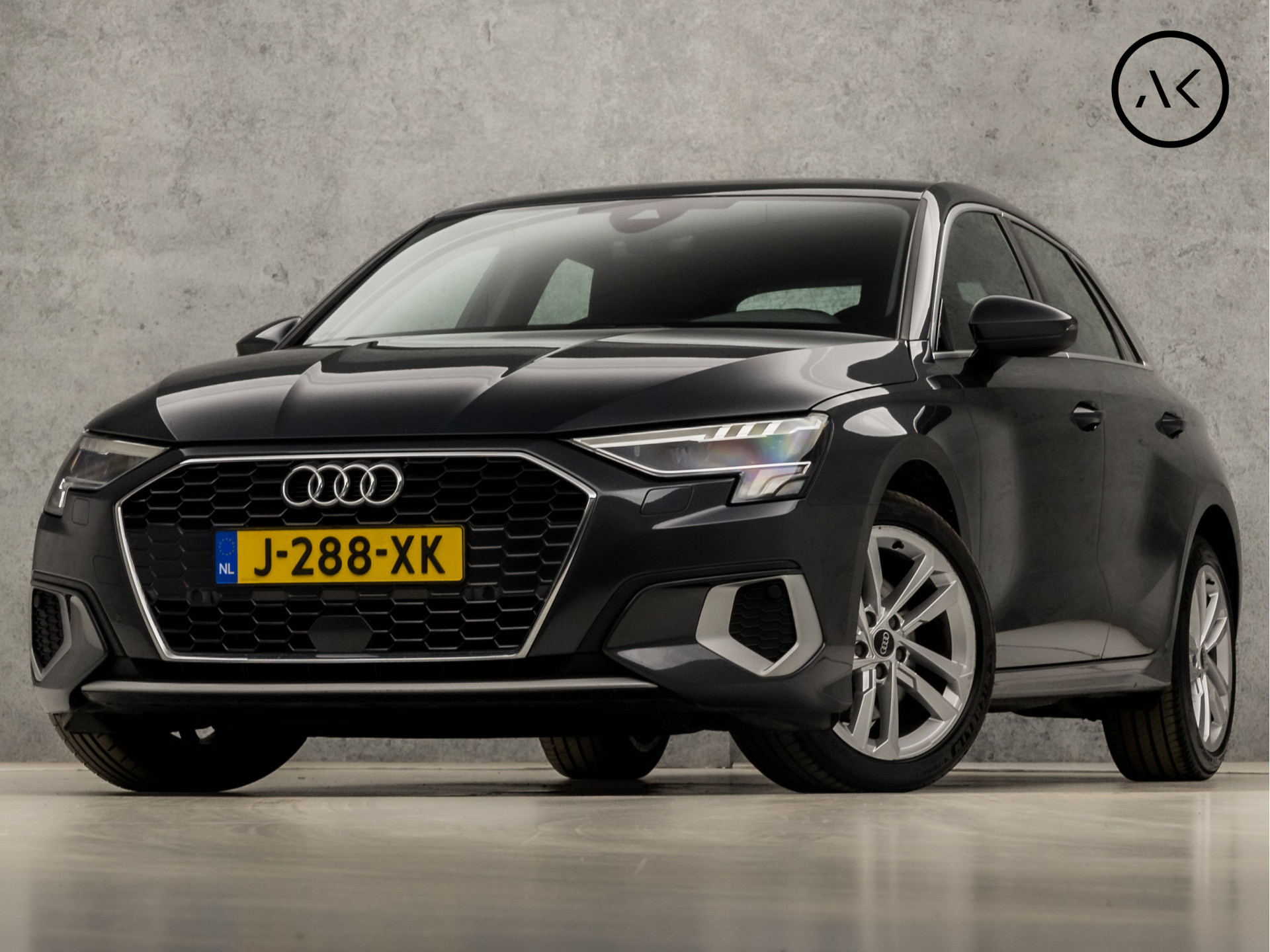 Audi A3 Sportback 35 TFSI Sport 163Pk Automaat (NIEUW MODEL, APPLE CARPLAY, GROOT NAVI, KEYLESS, MATRIX LED, SPORTSTOELEN, NIEUWE APK, CRUISE, FLIPPERS, NIEUWSTAAT)