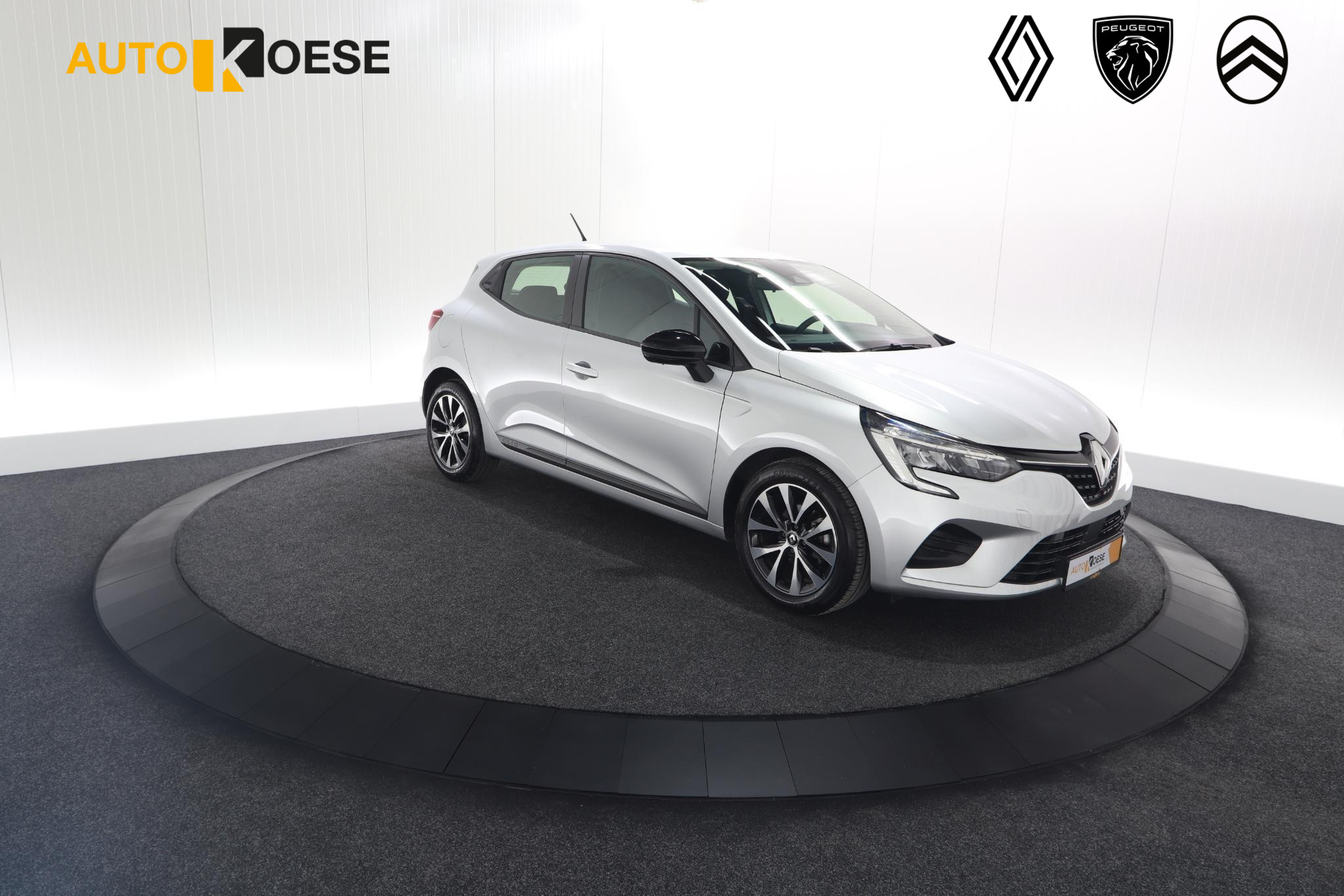 Renault Clio TCe 90 EDC Evolution | Stoelverwarming | Navigatie | Apple Carplay | 16 Inch Lichtmetalen Velgen