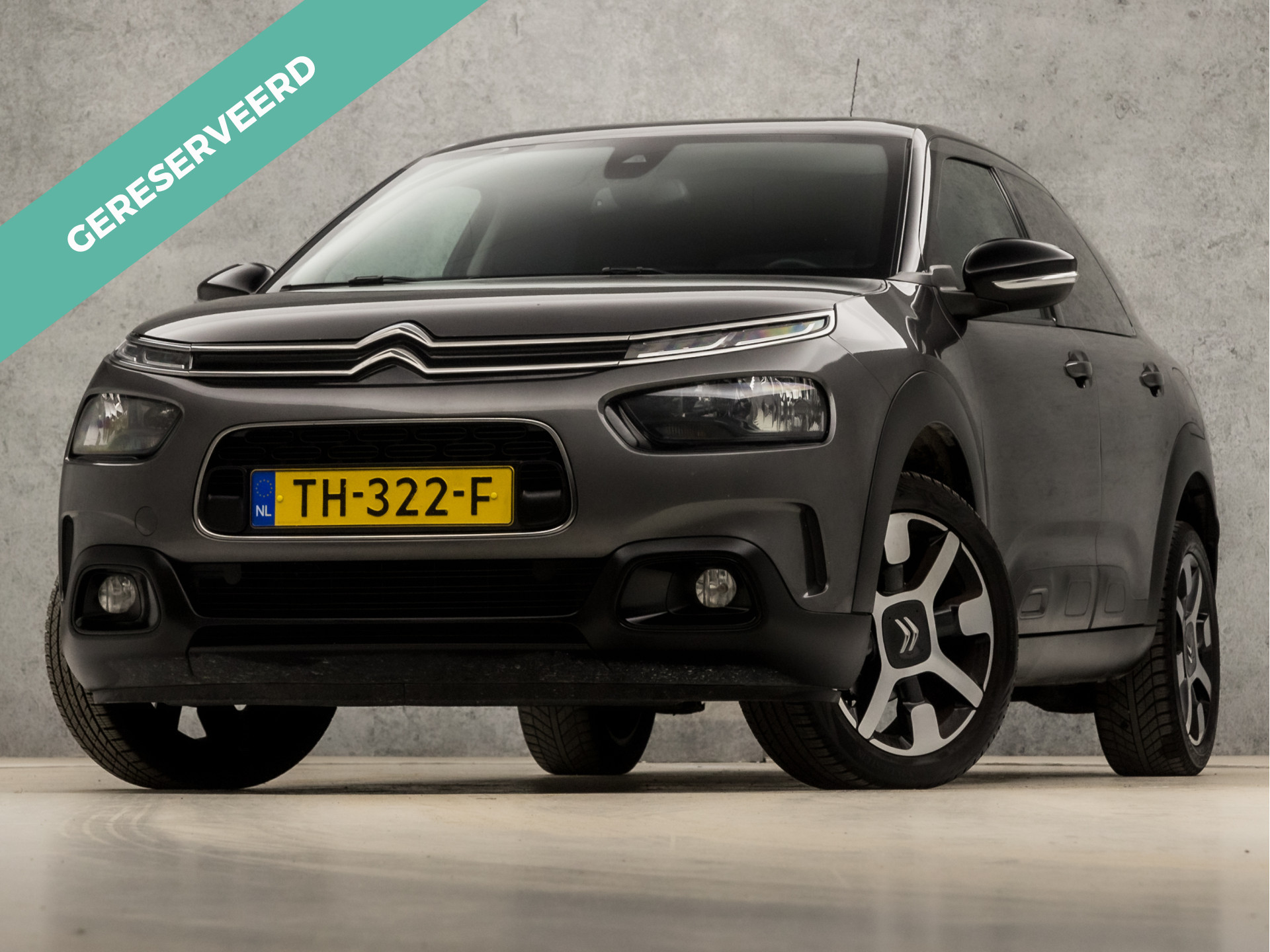 Citroën C4 Cactus 1.2 PureTech Sport (APPLE CARPLAY, NAVIGATIE, GETINT GLAS, LANE ASSIST, SPORTSTOELEN, DAB+, CRUISE, PARKEERSENSOREN, NIEUWSTAAT)