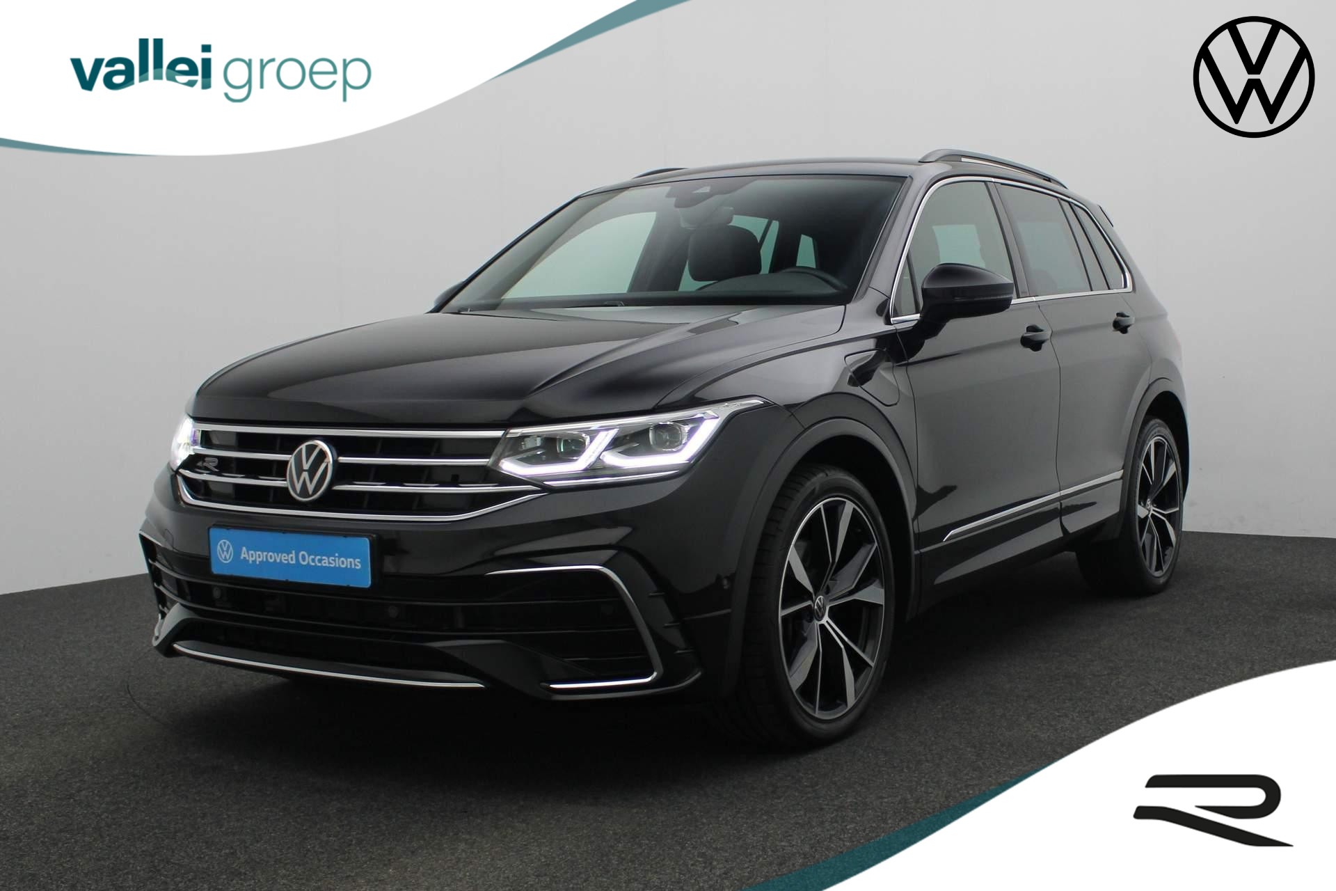 Volkswagen Tiguan 1.4 TSI 245PK DSG eHybrid R-Line Business | Trekhaak | IQ Light | Navi Discover Pro | Camera | Adaptief onderstel | Stoelverwarming | ACC