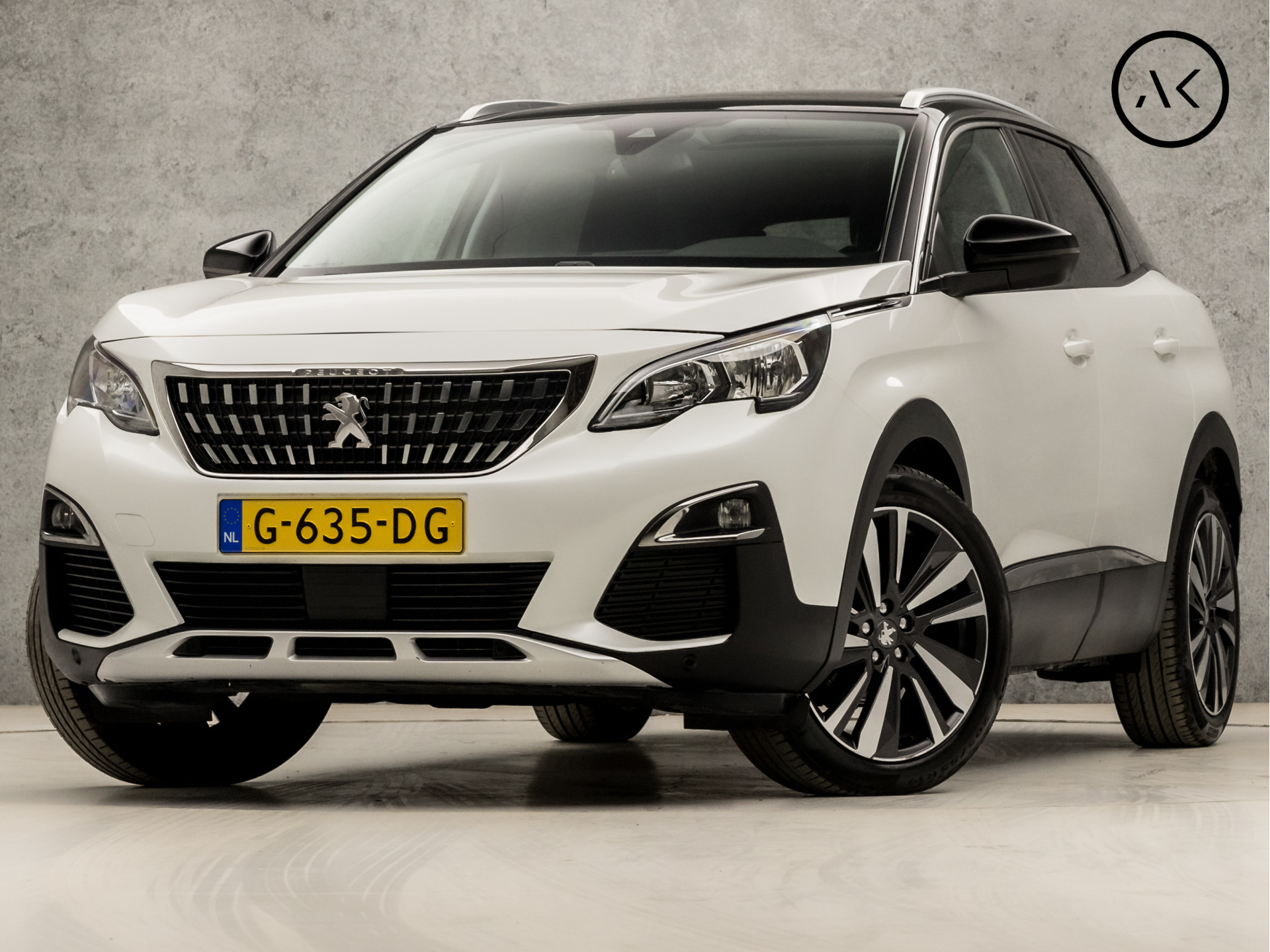 Peugeot 3008 1.2 PureTech Deluxe (PANORAMADAK, APPLE CARPLAY, GROOT NAVI, 360 CAMERA, LEDEREN SPORTSTOELEN, LANE ASSIST, GETINT GLAS, NIEUWE APK, NIEUWSTAAT)