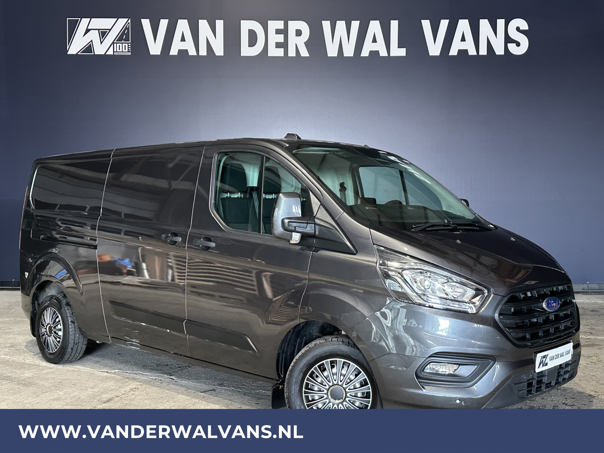 Ford Transit Custom 2.0 TDCI 131pk L2H1 Euro6 Airco | LED | Apple Carplay | Android Auto | Cruisecontrol Parkeersensoren, Verwarmde voorruit, Bijrijdersbank, 2800kg trekvermogen