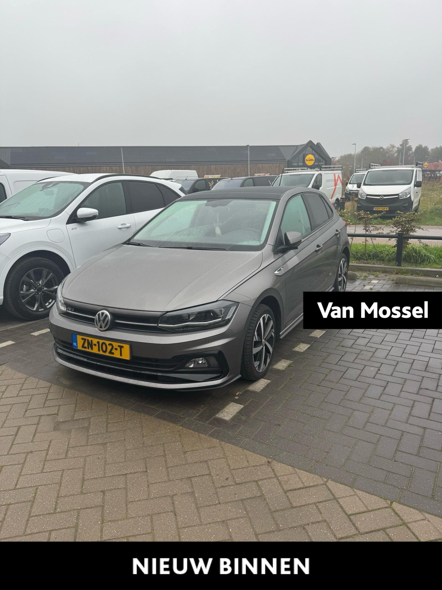 Volkswagen Polo 1.0 TSI Highline | R-Line Exterieur| Panoramaschuif-kanteldak | Navigatie