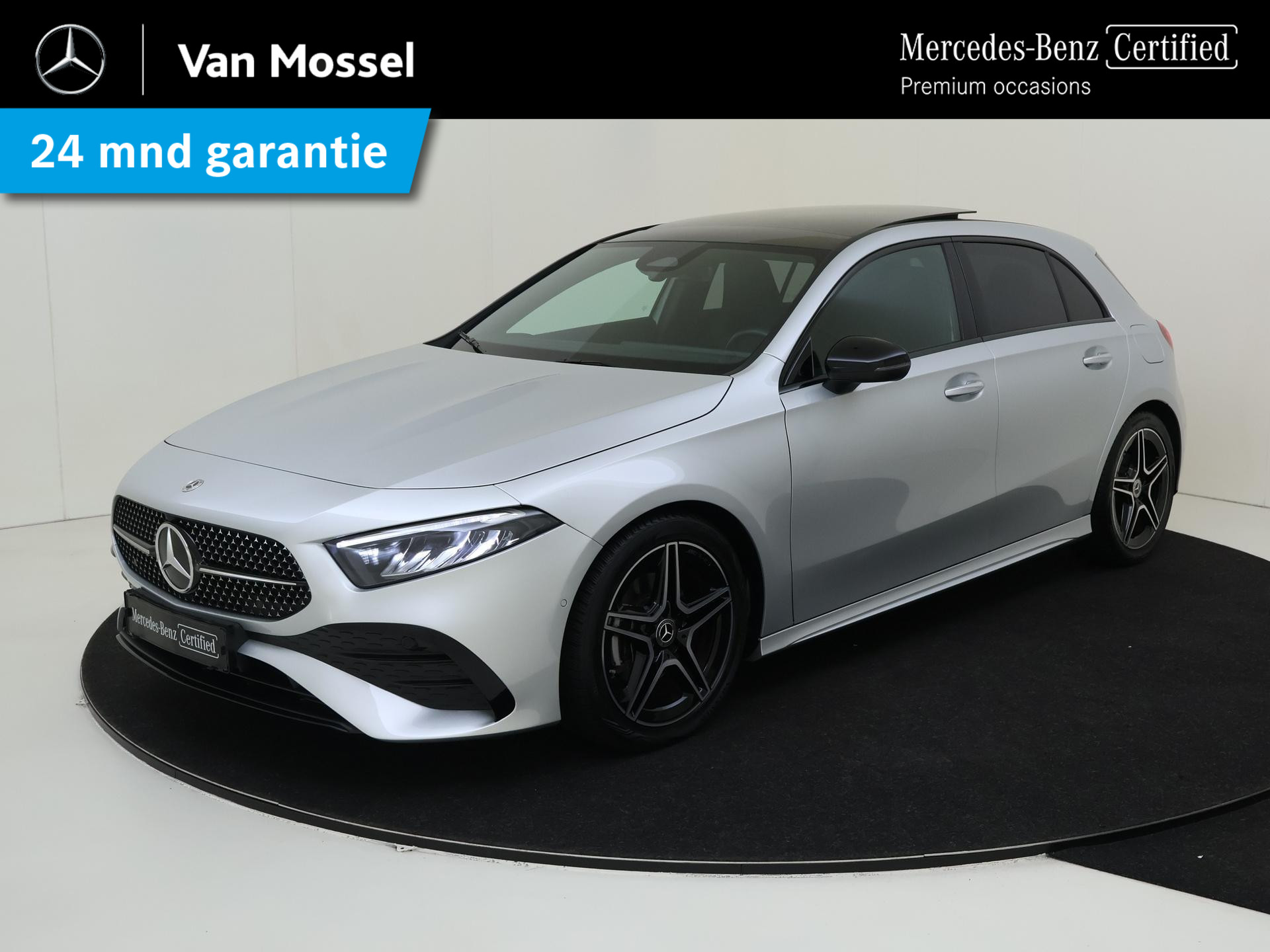 Mercedes-Benz A-Klasse 180 AMG Line / Achteruitrijcamera / Stoelverwarming / Night-Pakket / Panaroma-schuifdak / Sfeerverlichting /