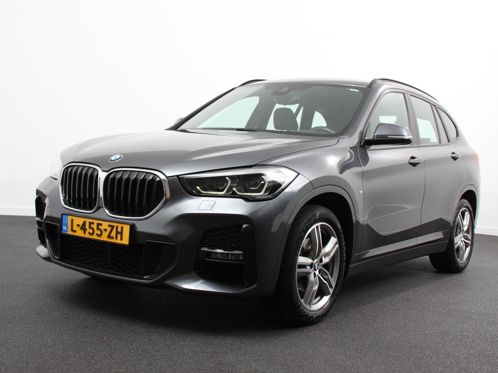 BMW X1 sDrive18i M- Sport | Navigatie | Led | Adaptive Cruise Control | Stoelverwarming | M-Sport | Elektrische achterklep