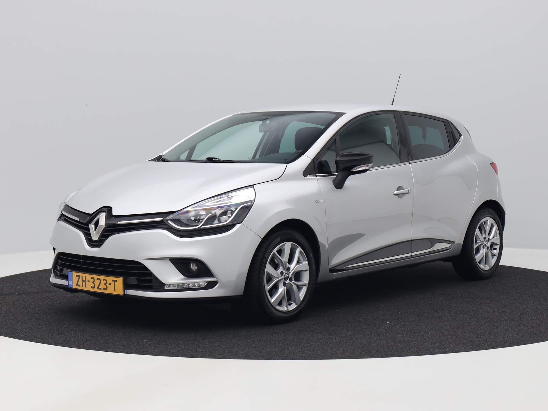 Renault Clio 0.9 TCe Limited | PDC | KEYLESS