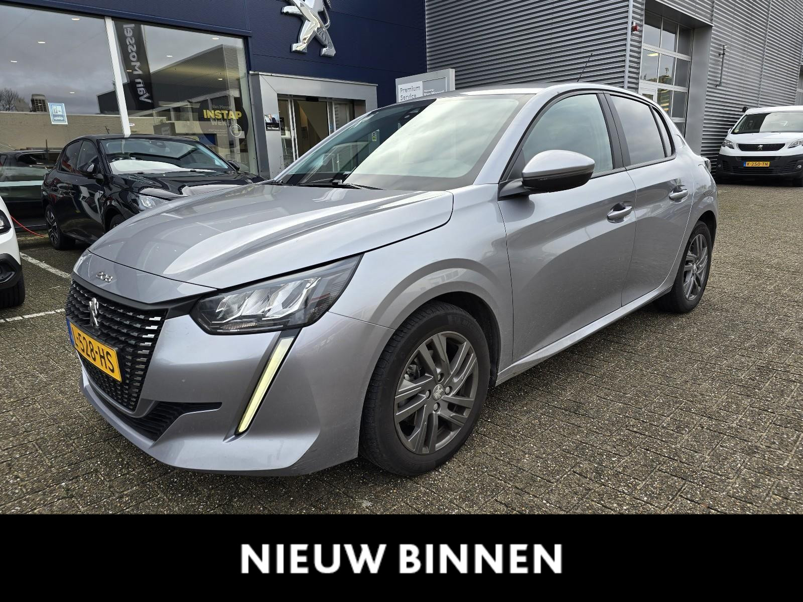 Peugeot 208 1.2 PureTech Active Pack 100 PK | Navi | Parkeersensoren | 1e eigenaar