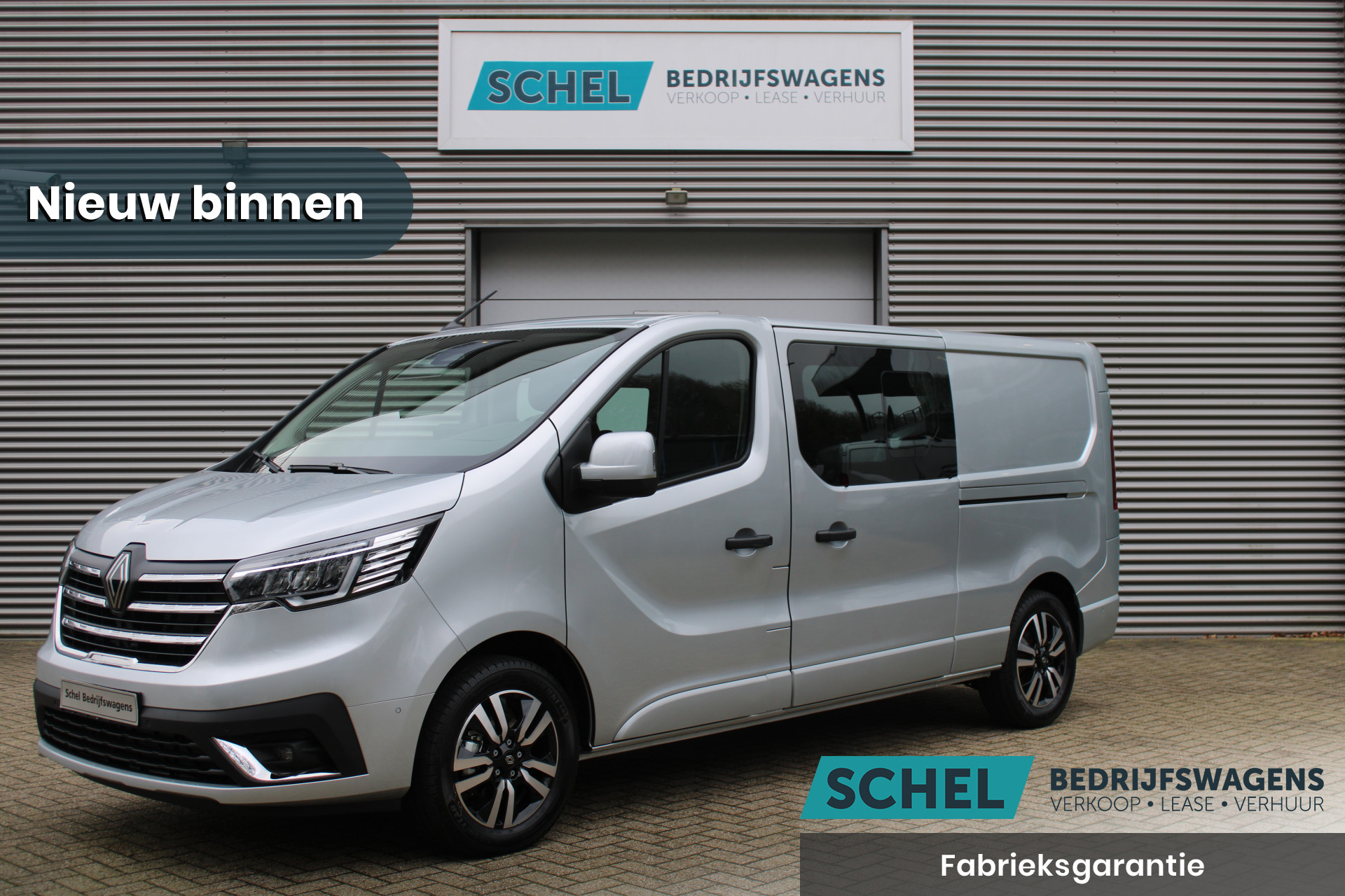 Renault Trafic 2.0 Blue dCi 170pk T29 L2H1 Extra DC - 2x Schuifdeur - Carplay - LED - Blind Spot - Navigatie - Camera - Trekhaak - Stoelverwarming - Rijklaar