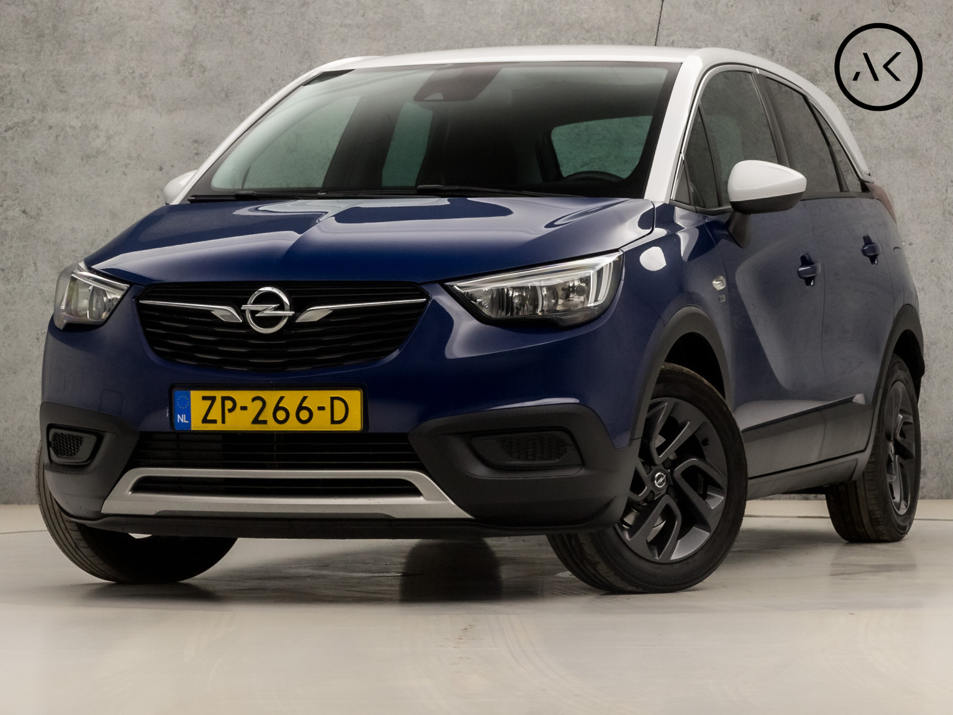 Opel Crossland X 1.2 120 Jaar Edition (APPLE CARPLAY, NAP, NAVIGATIE, DAB+, ELEK PAKKET, GETINT GLAS, SPORTSTOELEN, LM VELGEN, PARKEERSENSOREN, CRUISE, NIEUWE APK, NIEUWSTAAT)