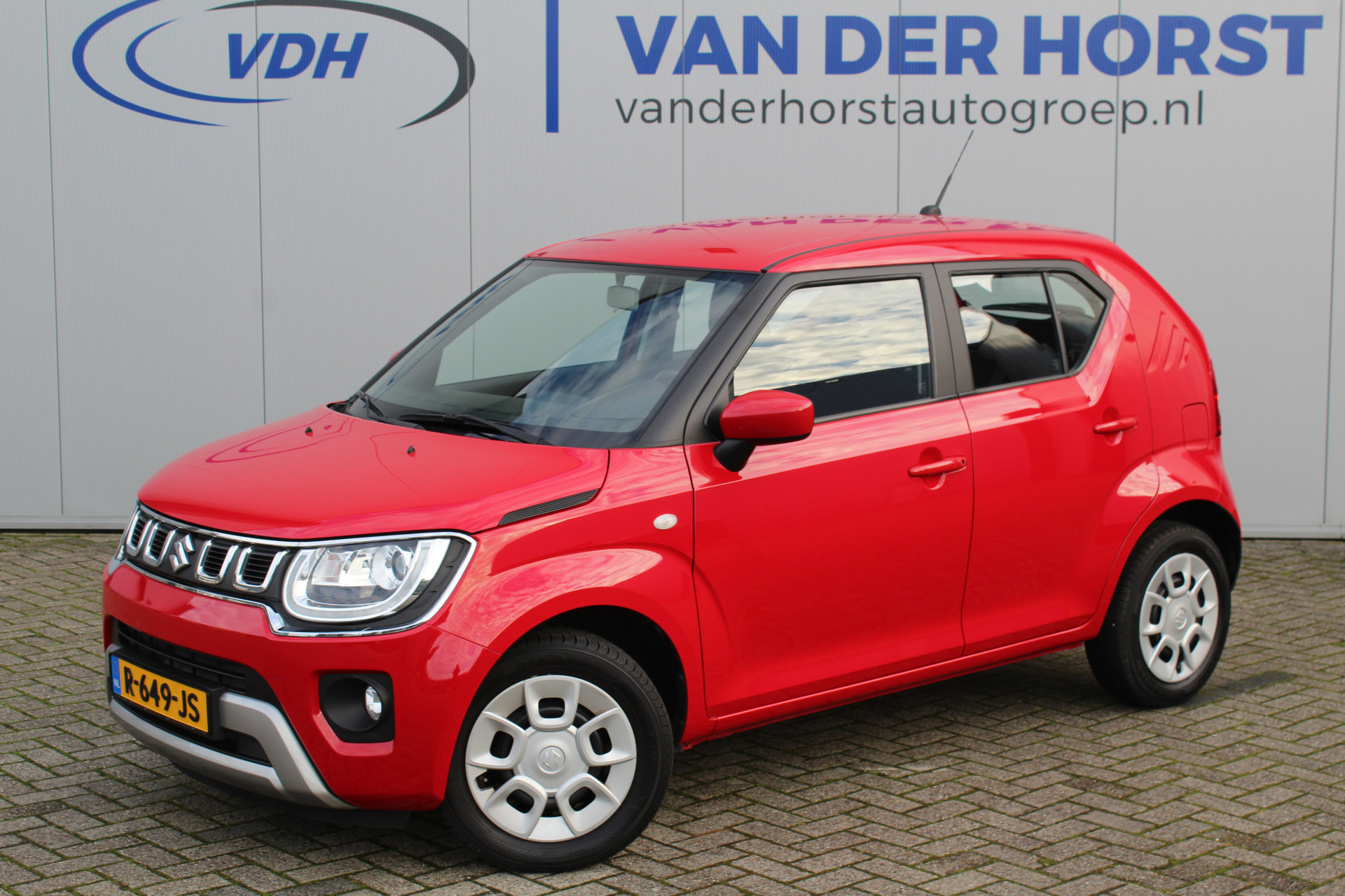 Suzuki Ignis 1.2-83pk Smart Hybrid Comfort. Zeer nette en betrouwbare wagen, slechts €. 23,- wegenbelasting. Airco, telefoonvoorb., 5drs., DAB, boordcomputer, centr. port. vergr. afstand bed., LED verlichting etc.