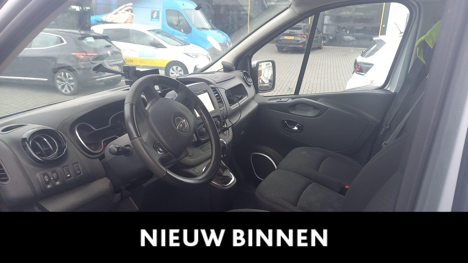 Opel Vivaro 1.6 CDTI L2H1 DC Sport | Navigatie | Sidesteps | Trekhaak | Dubbele Cabine