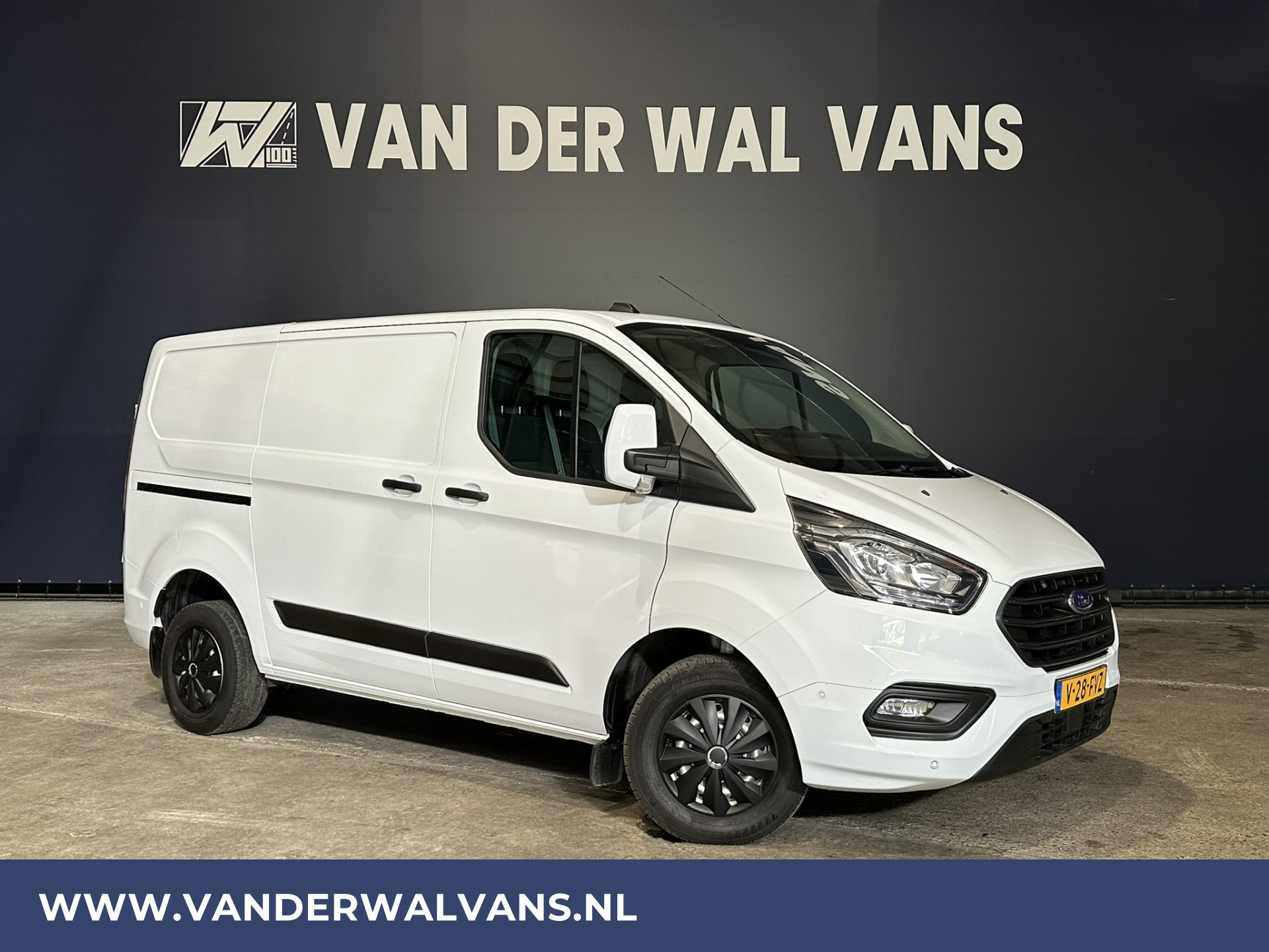 Ford Transit Custom 2.0 TDCI L1H1 Euro6 Airco | Camera | LED | Cruisecontrol | Parkeersensoren Verwarmde voorruit, Bijrijdersbank, 2500kg trekvermogen