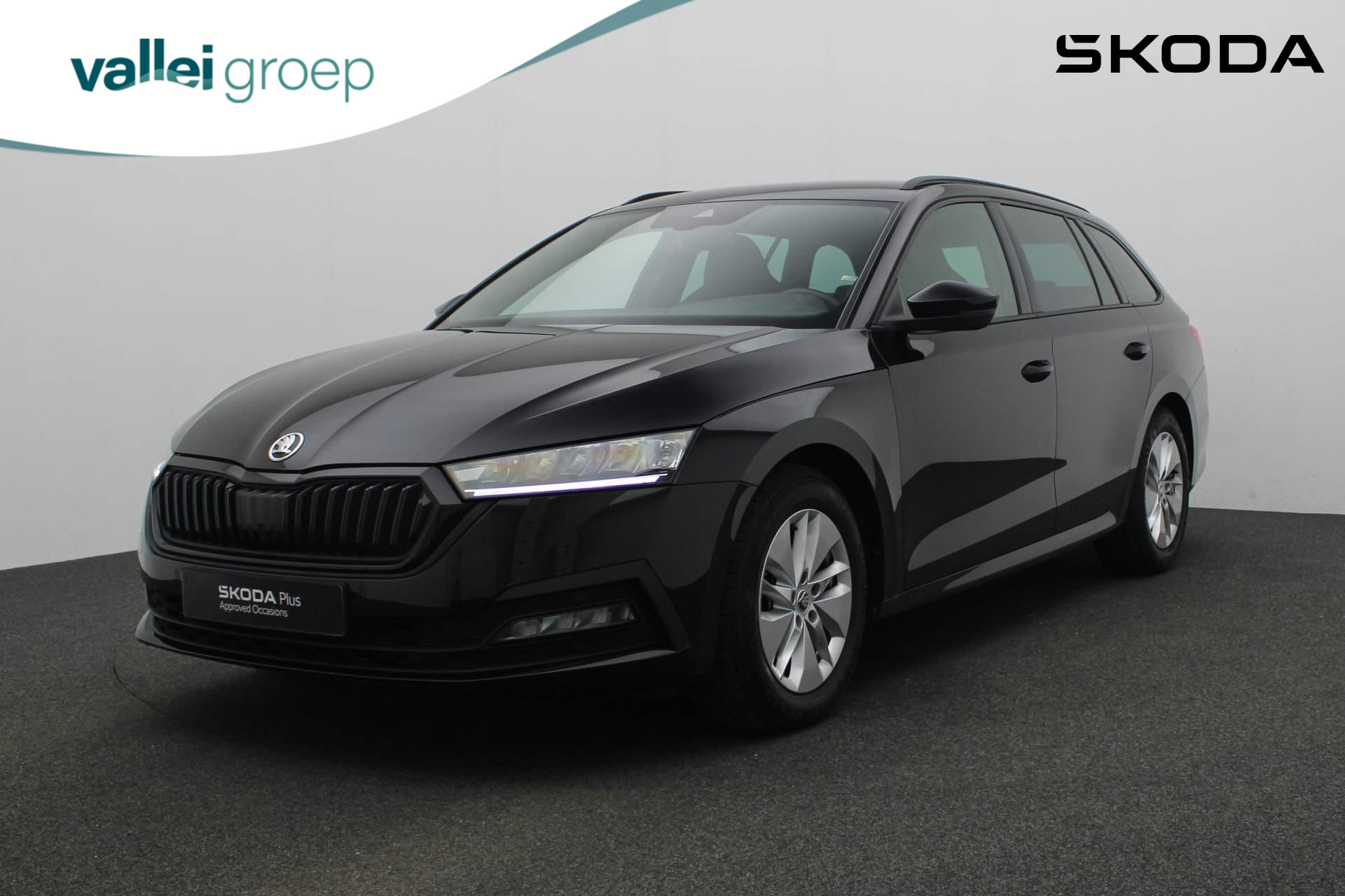 Škoda Octavia Combi 1.0 e-TSI 110PK DSG Sport Business | Parkeersensoren voor/achter | Navi | Stoelverwarming | ACC | Sportonderstel | Apple Carplay / Android Auto